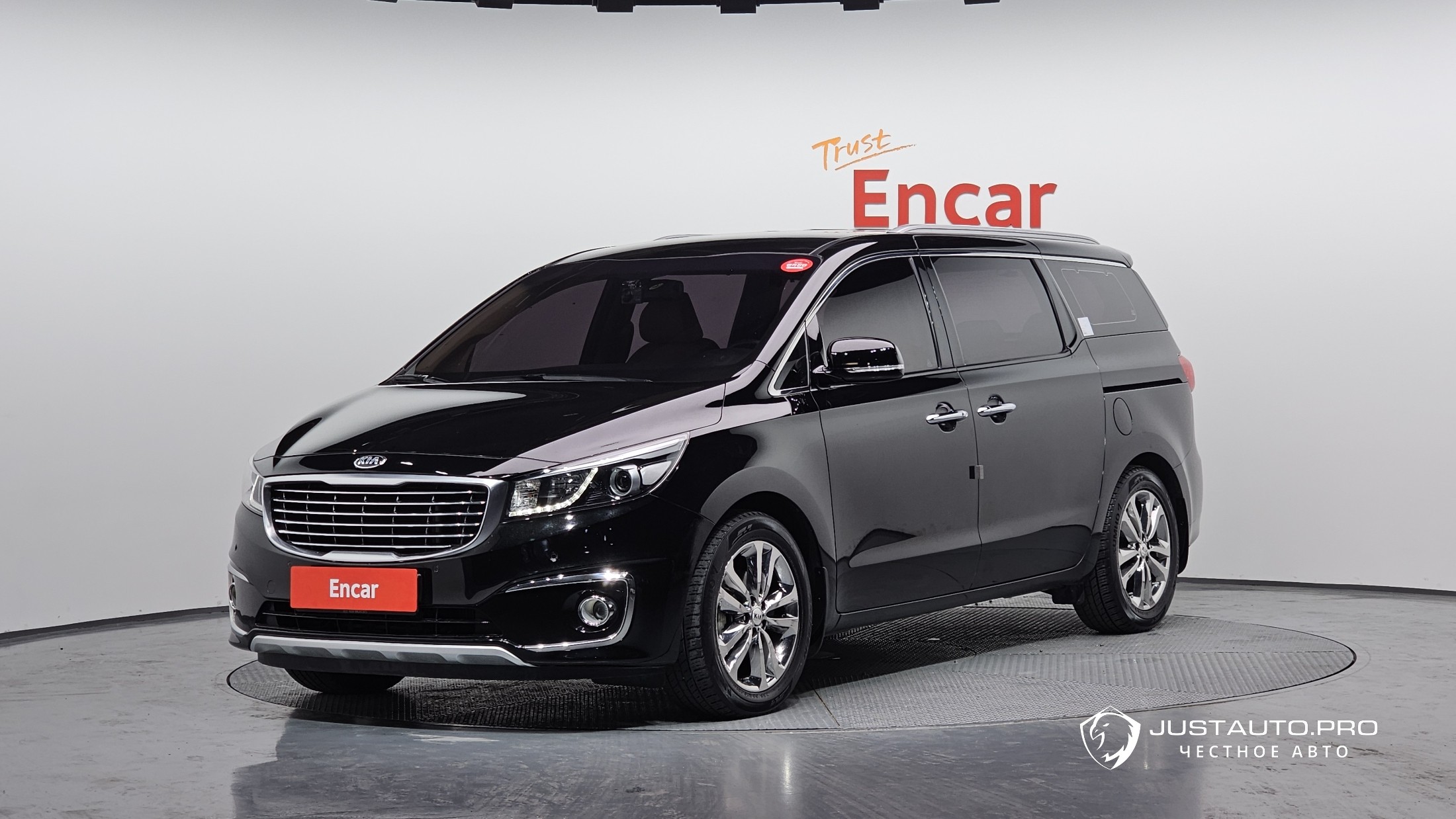 Автомобиль Kia Canival