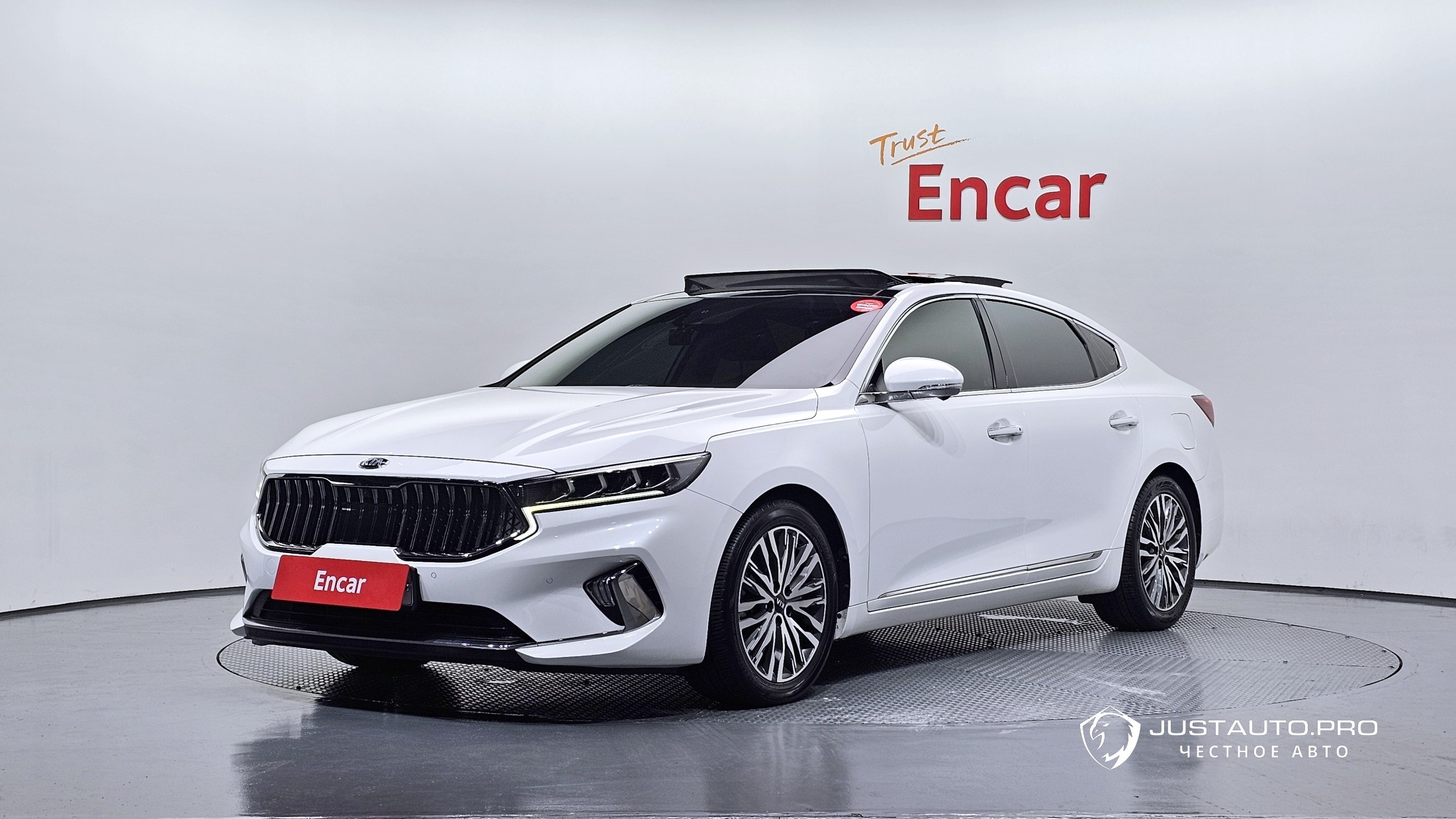 Автомобиль Kia K7