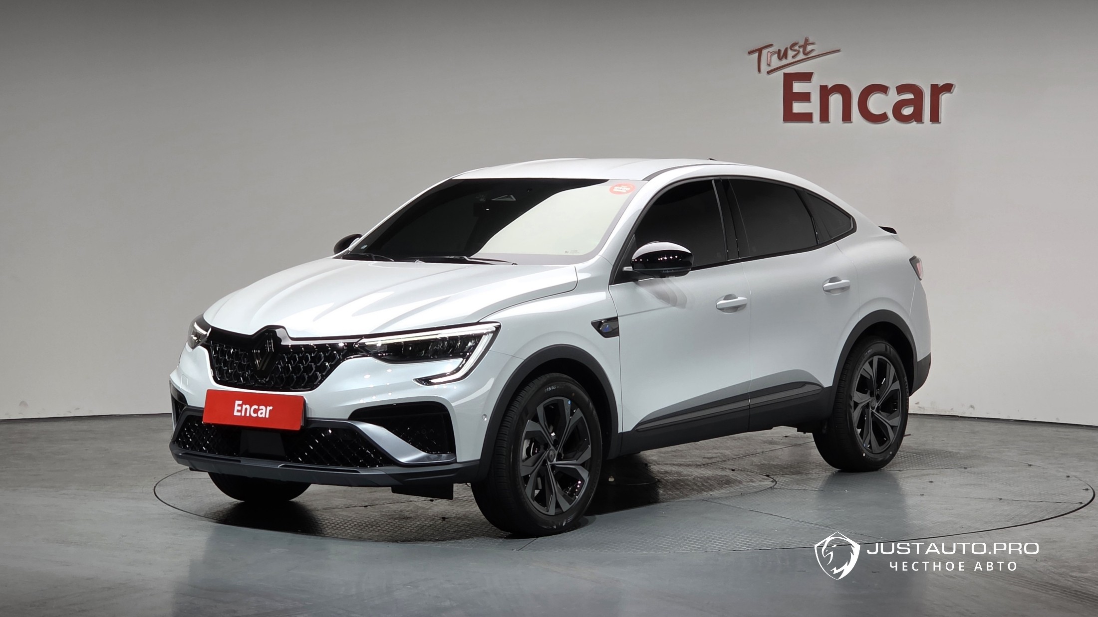 Автомобиль Renault-KoreaSamsung Arkana