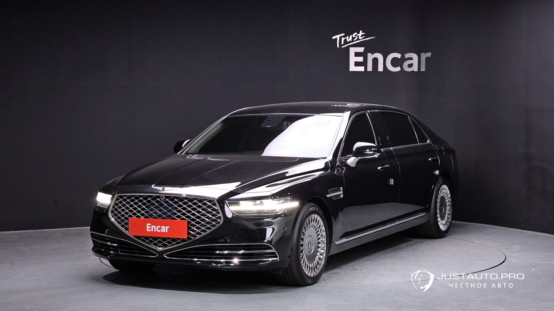 Автомобиль Genesis G90