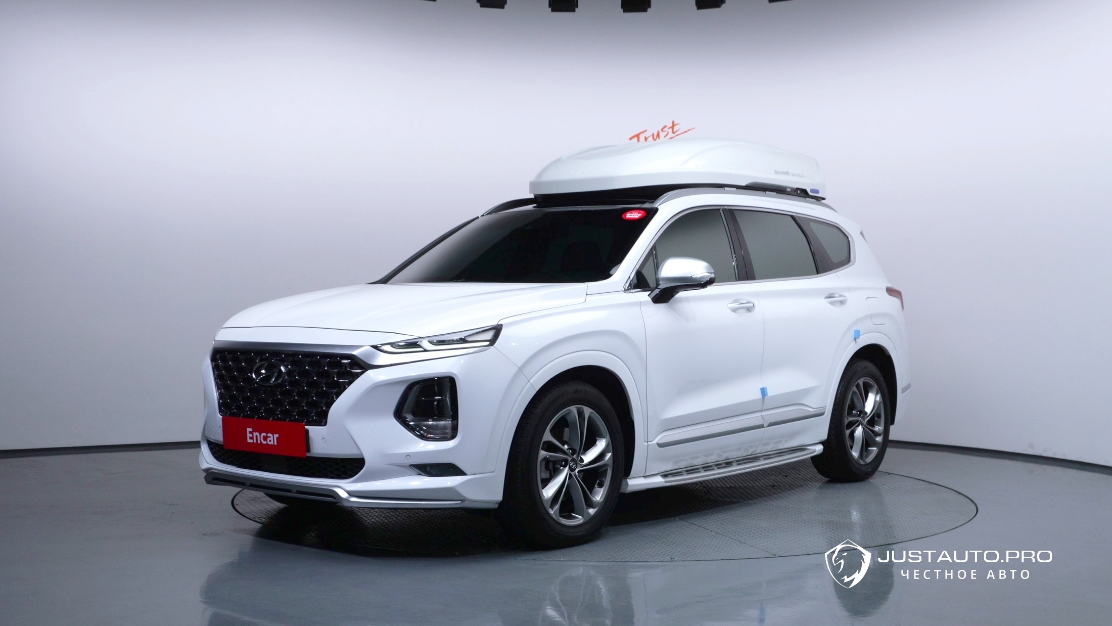 Автомобиль Hyundai Santafe