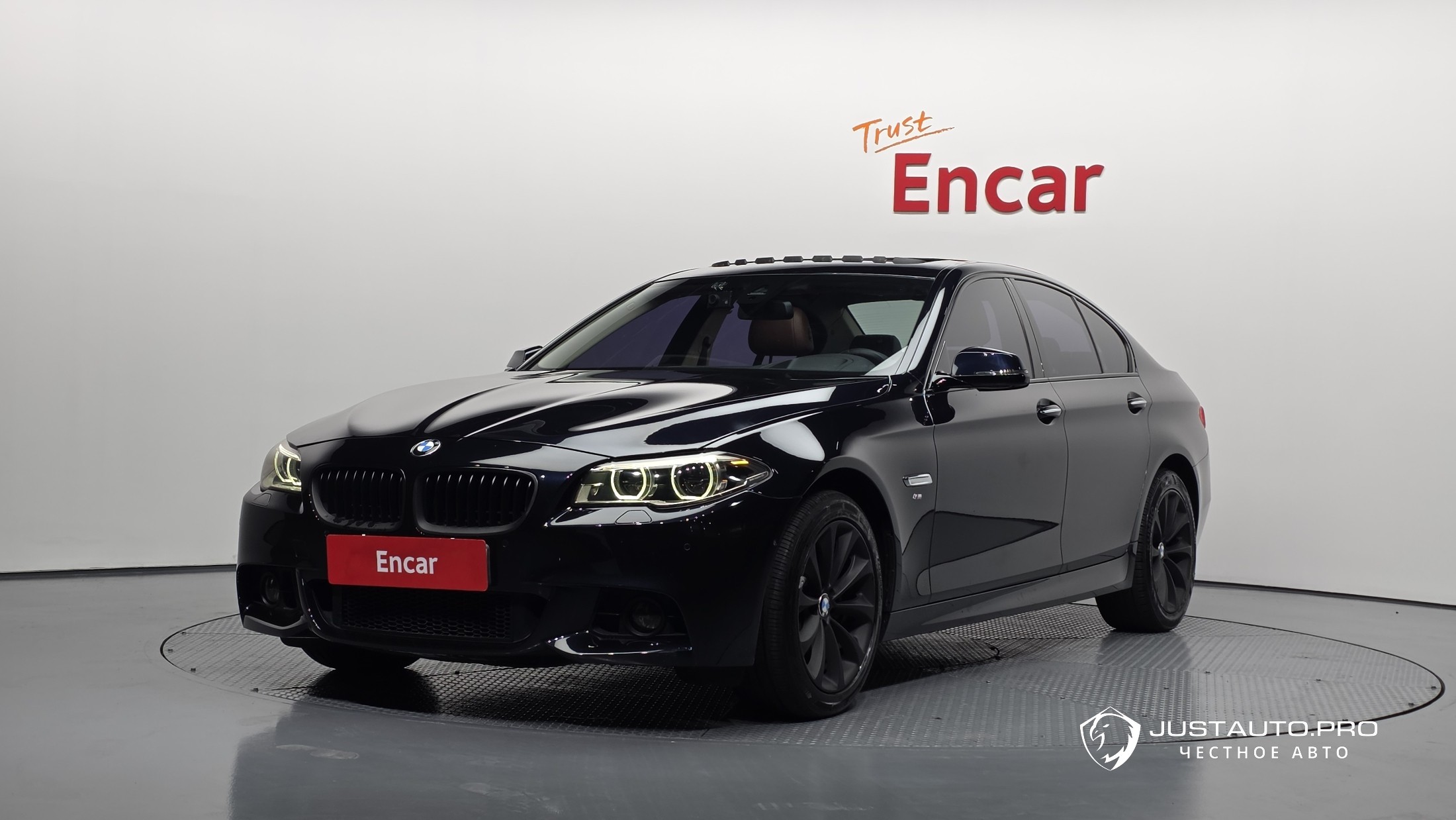 Автомобиль BMW 5-Series