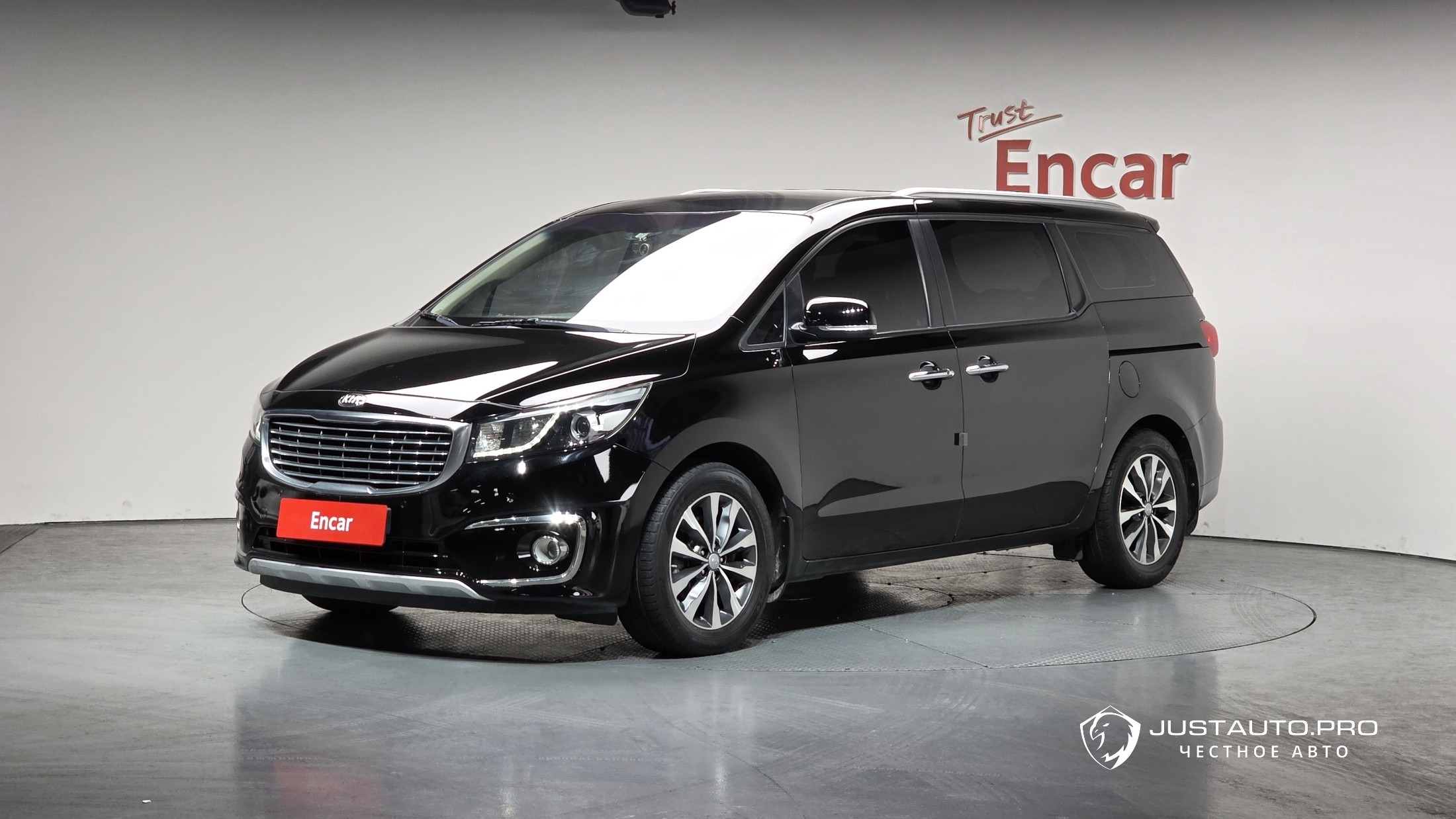 Автомобиль Kia Canival