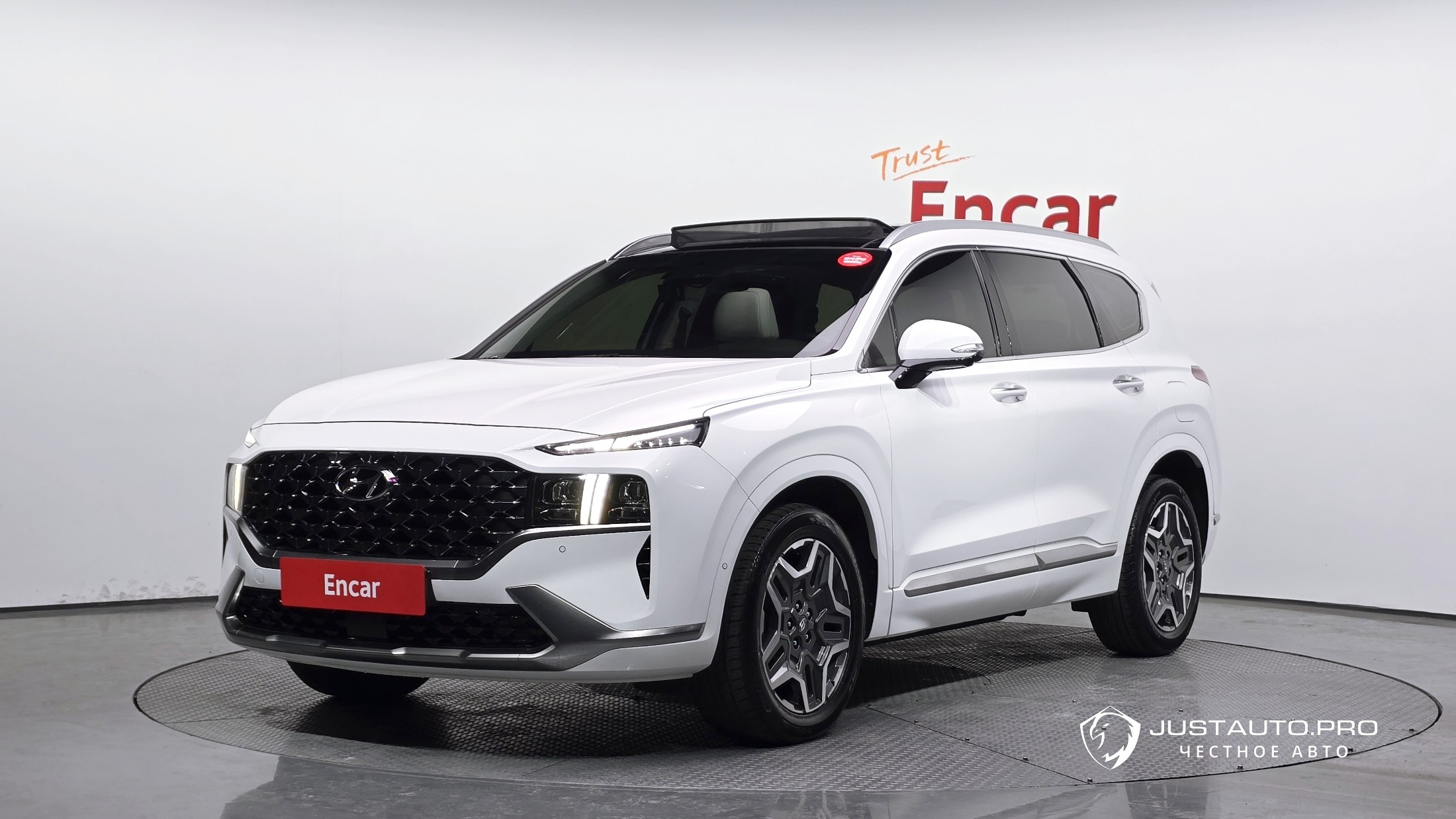 Автомобиль Hyundai Santafe