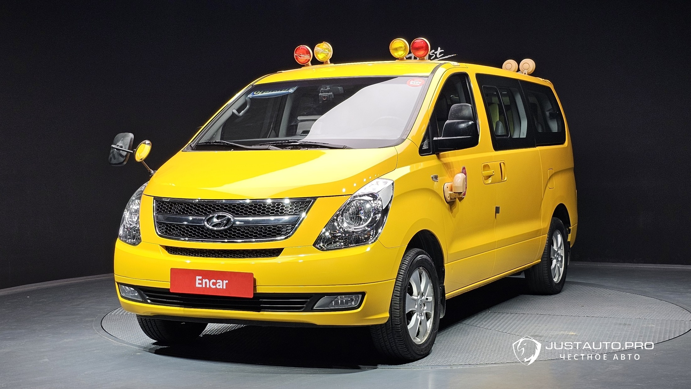 Автомобиль Hyundai Starex