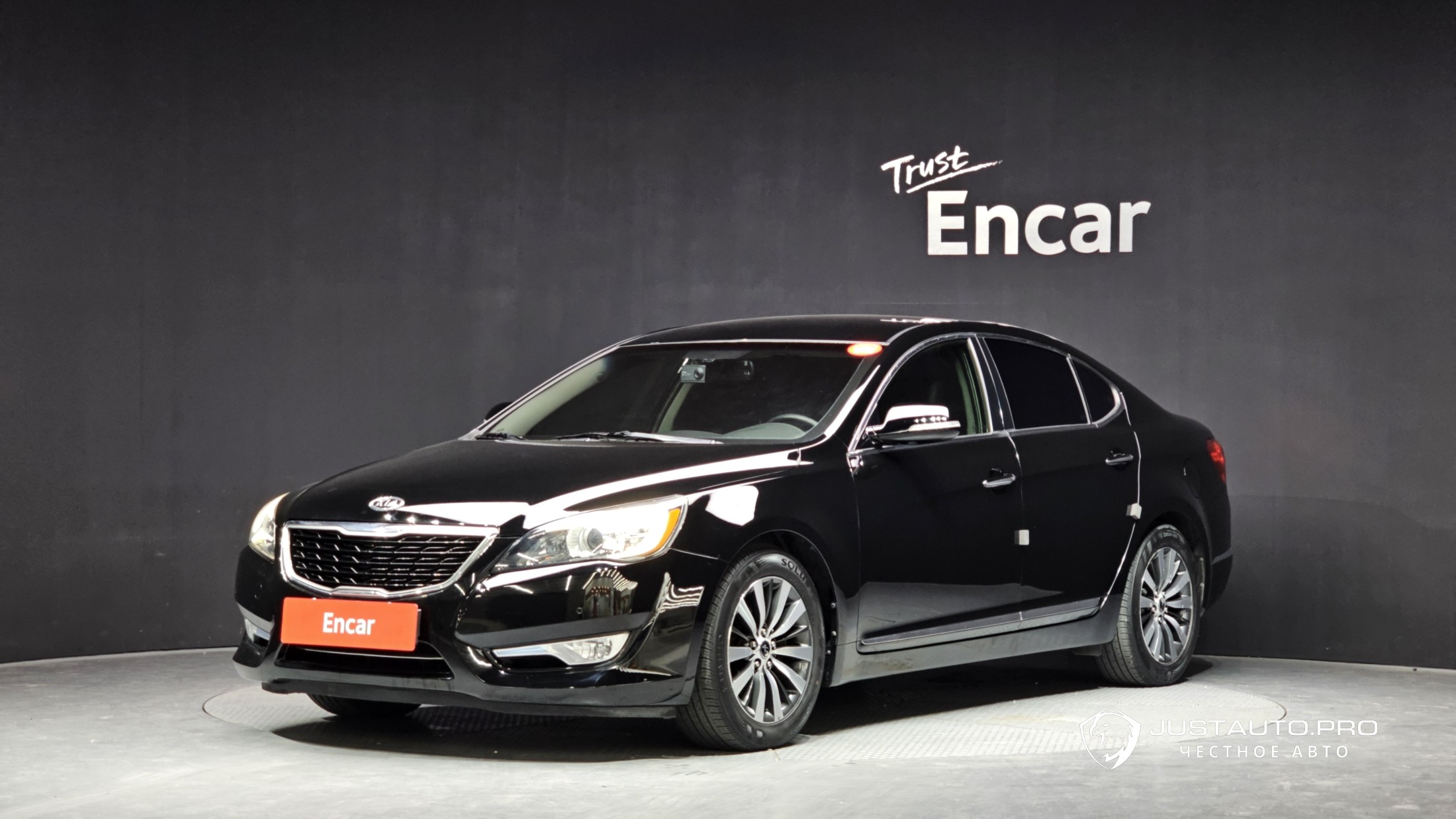 Автомобиль Kia K7
