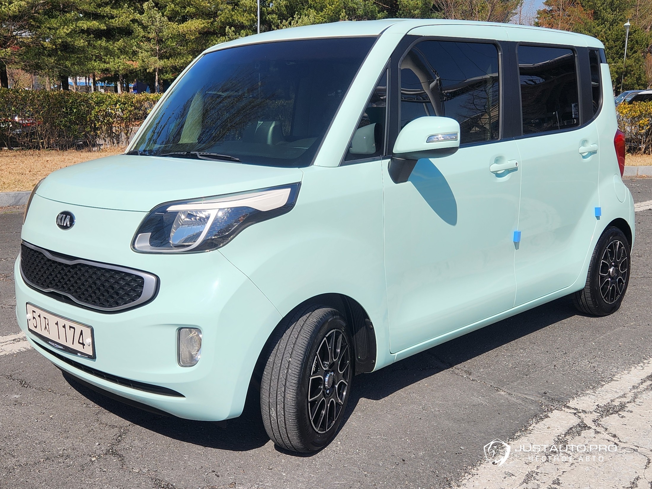 Автомобиль Kia RAY