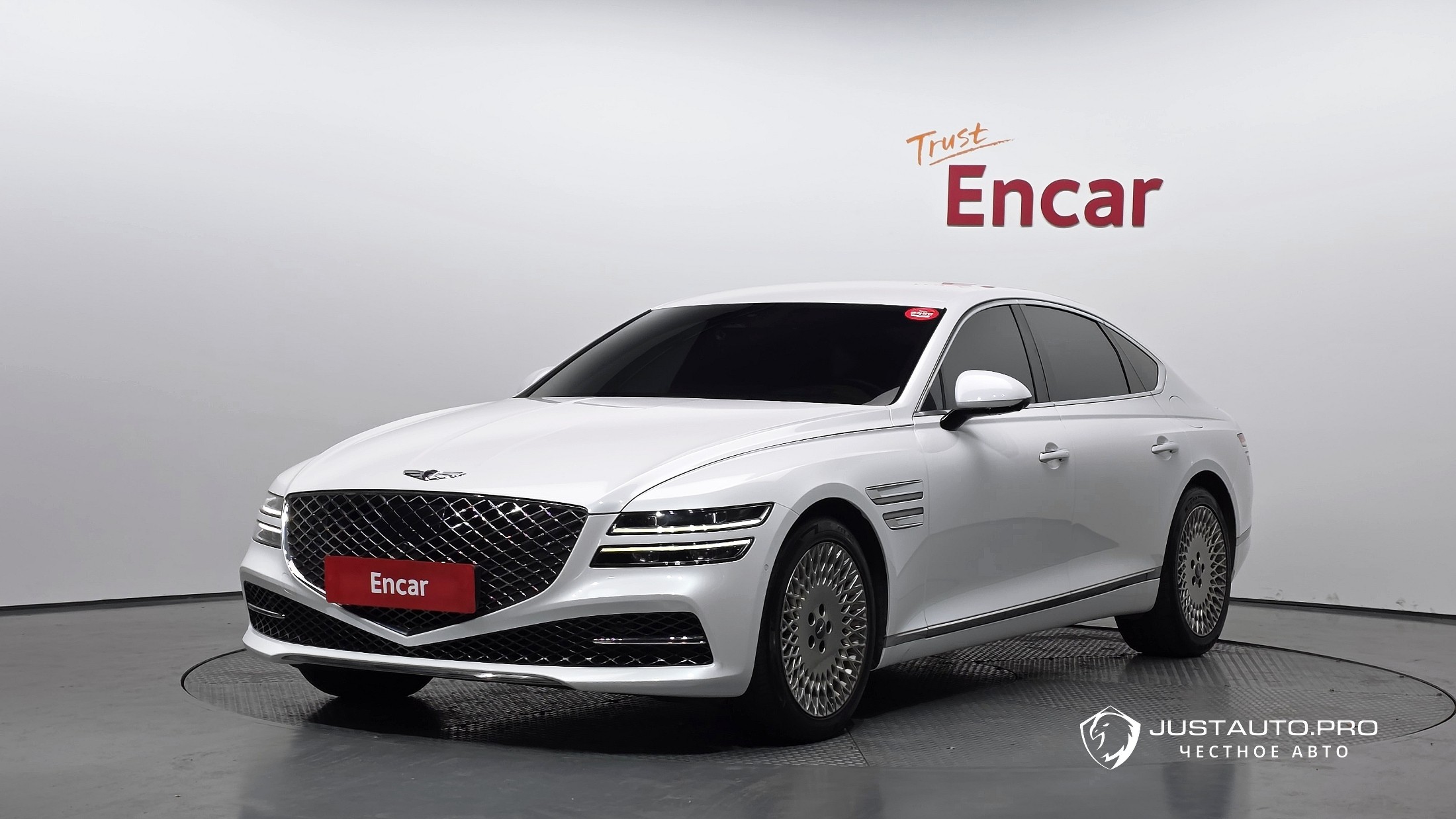 Автомобиль Genesis G80