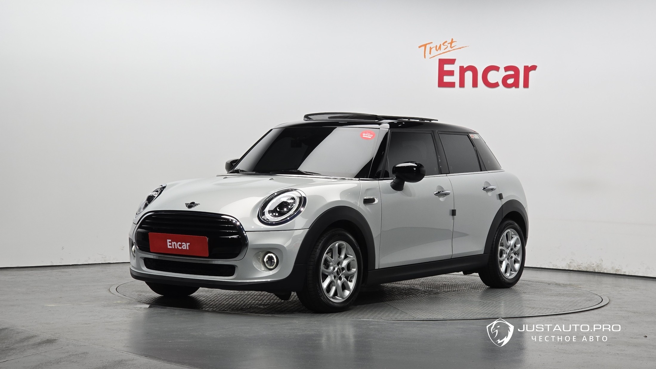 Автомобиль Mini Cooper
