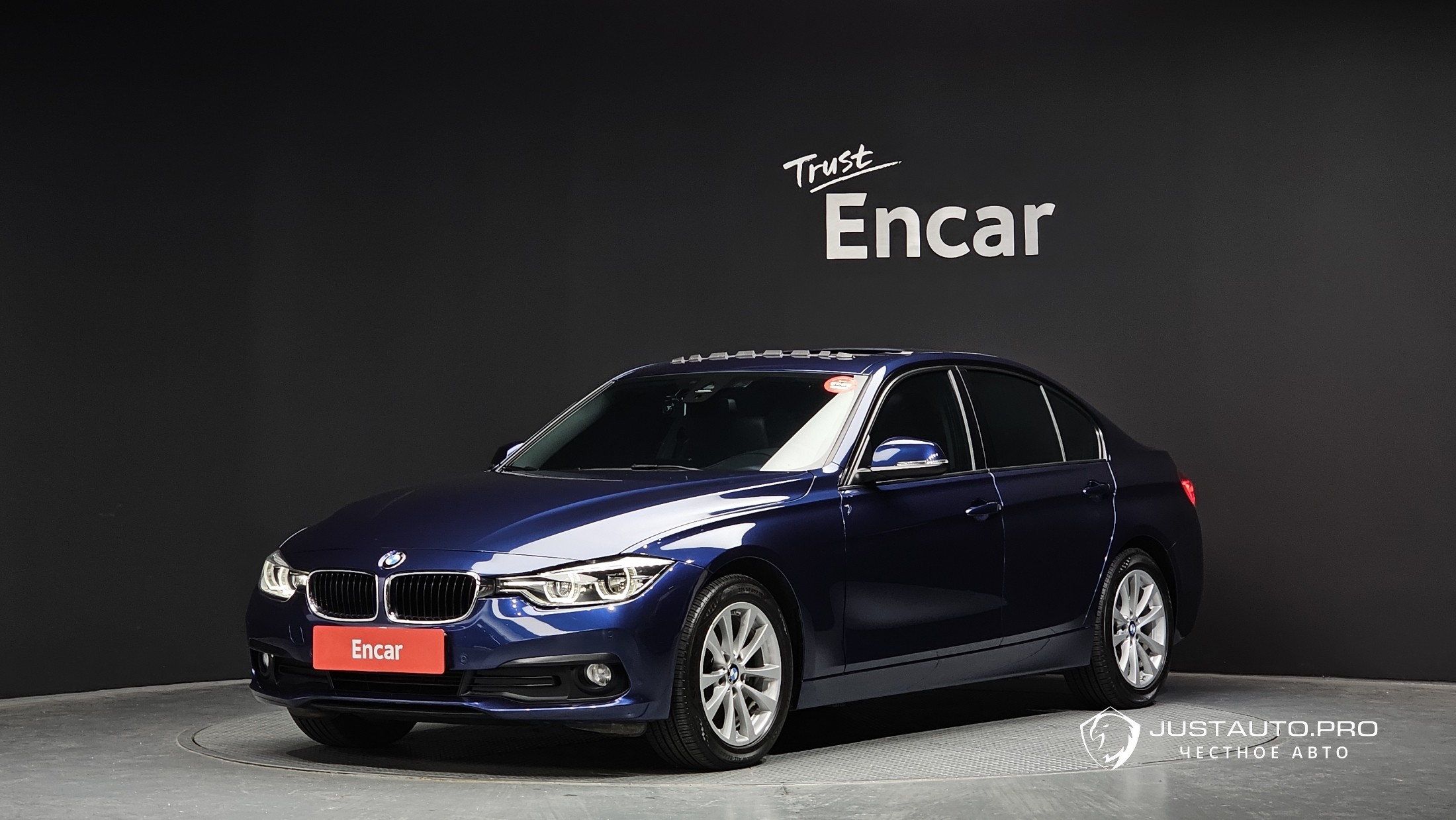 Автомобиль BMW 3-Series