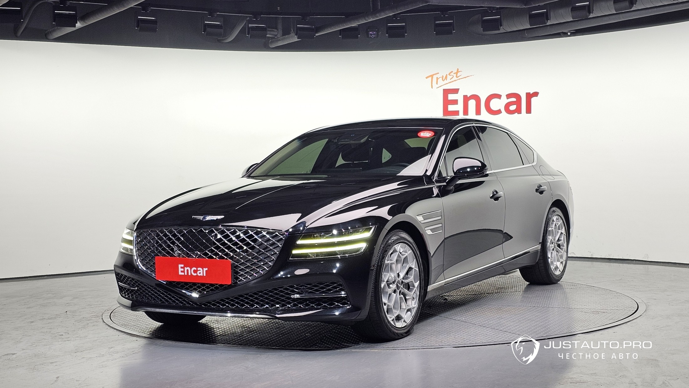 Автомобиль Genesis G80