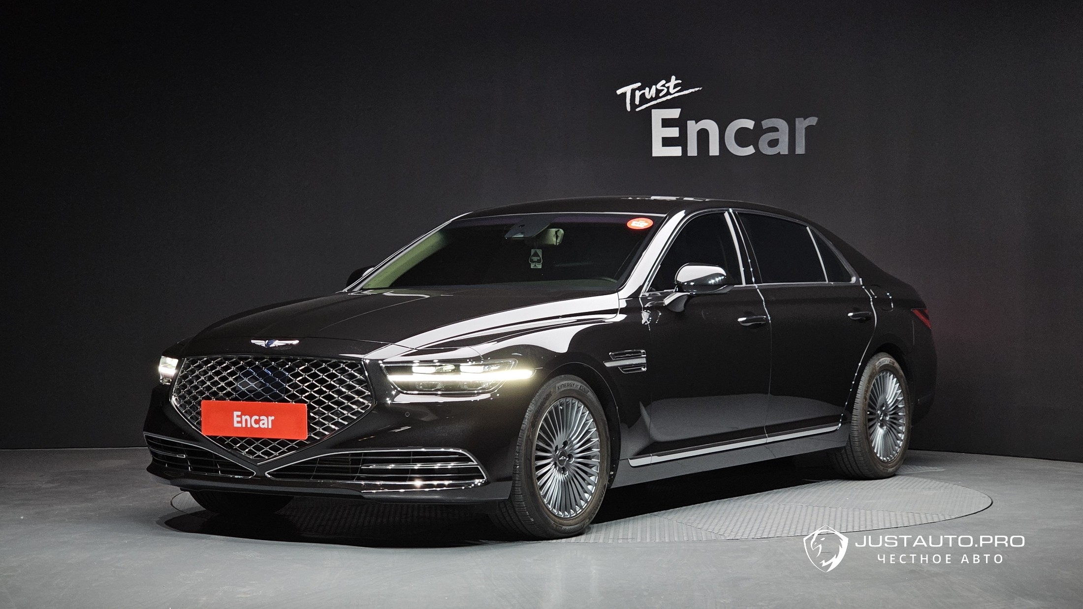 Автомобиль Genesis G90