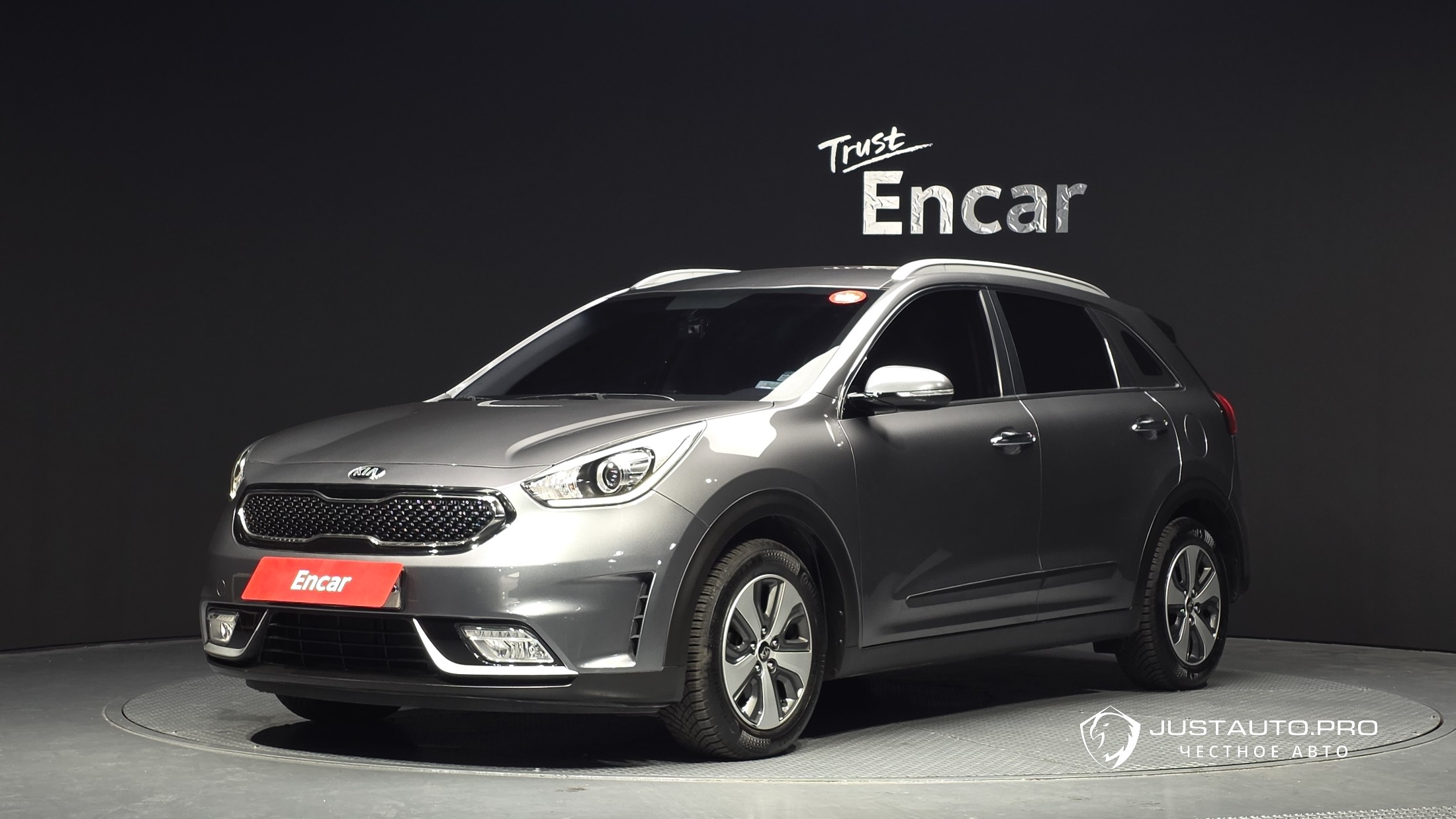 Автомобиль Kia Niro