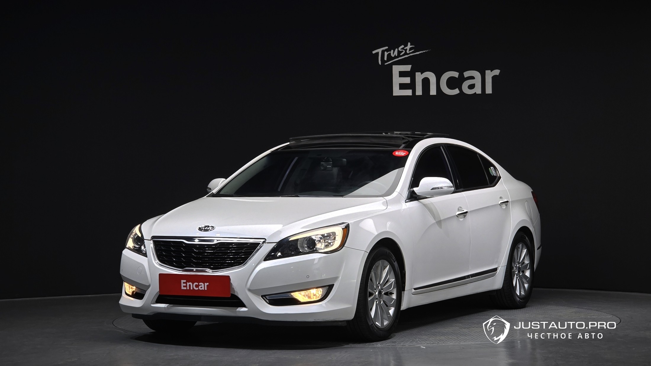 Автомобиль Kia K7