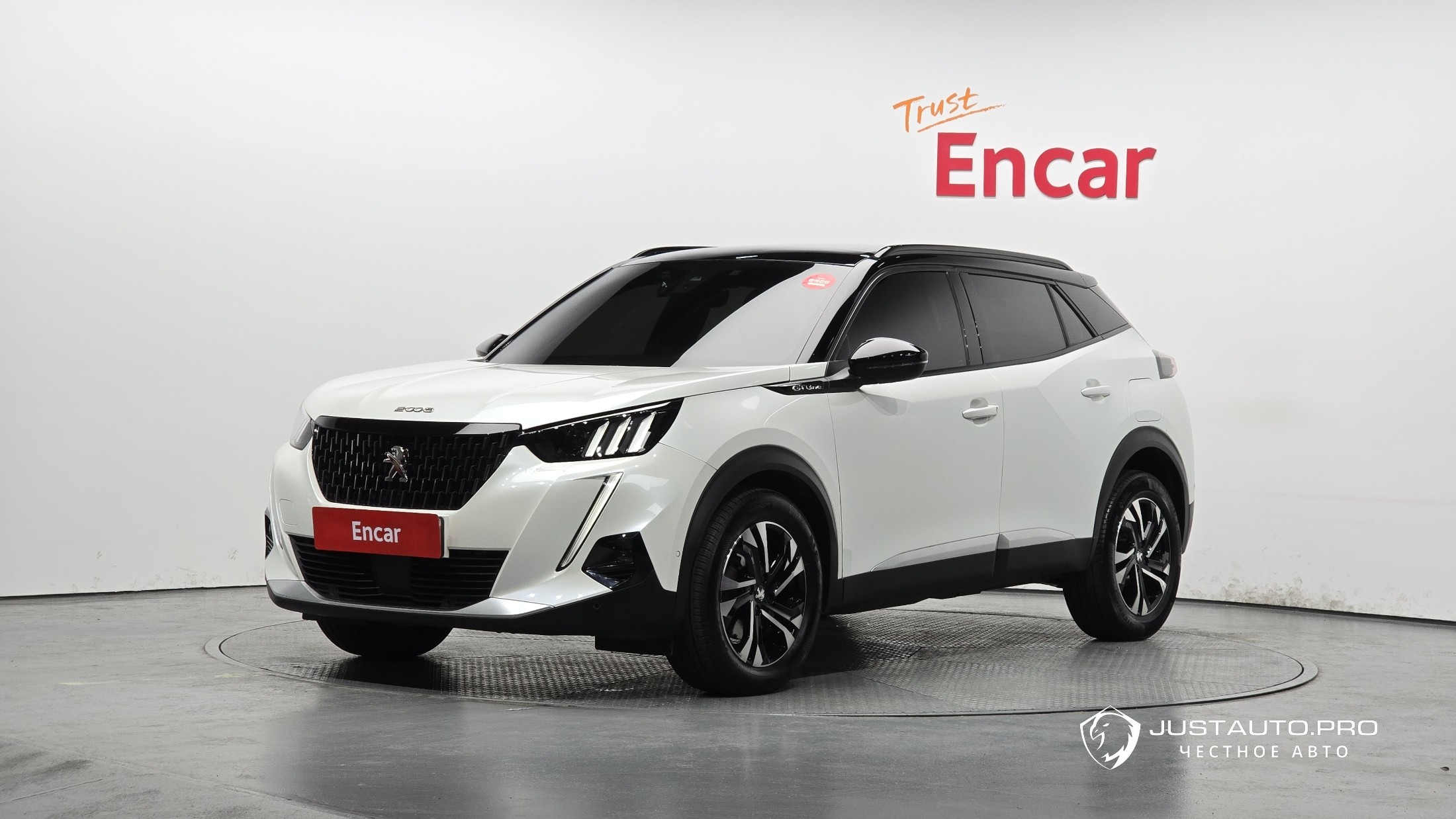 Автомобиль Peugeot 2008