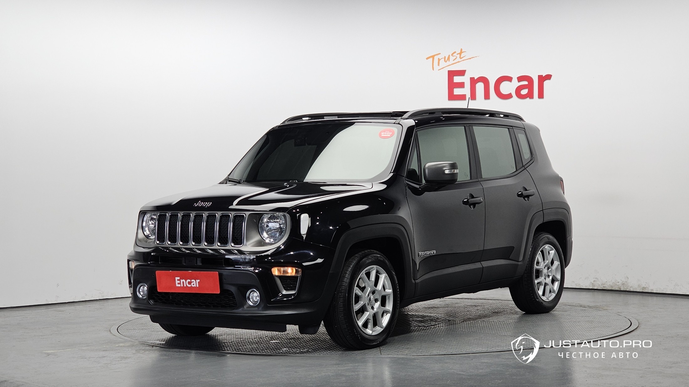 Автомобиль Jeep Renegade