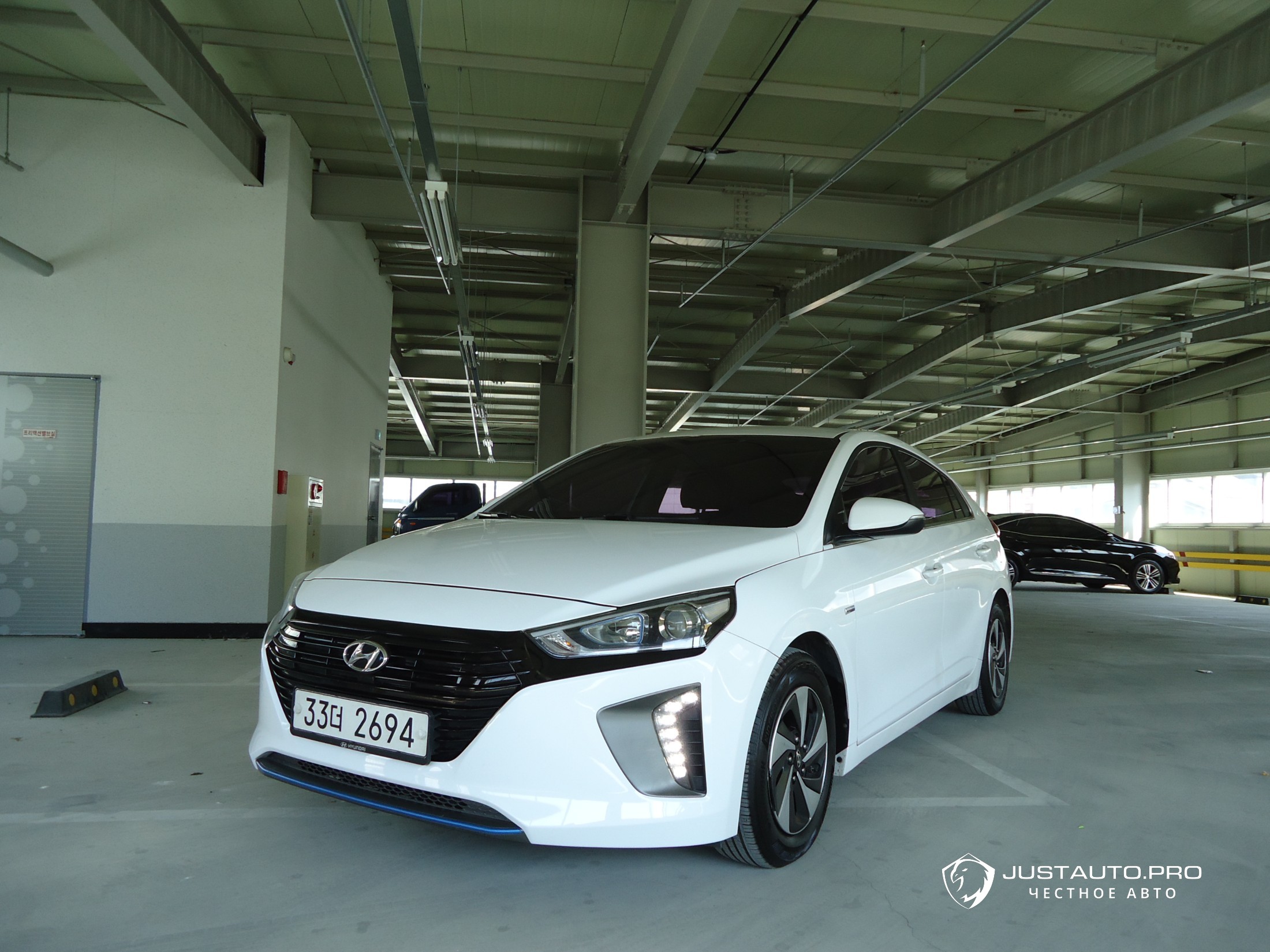 Автомобиль Hyundai Ioniq