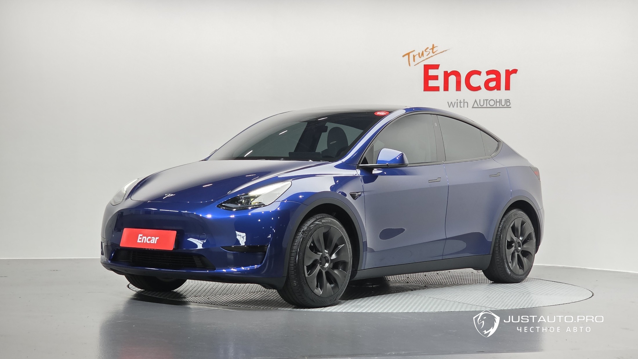 Автомобиль Tesla Model Y