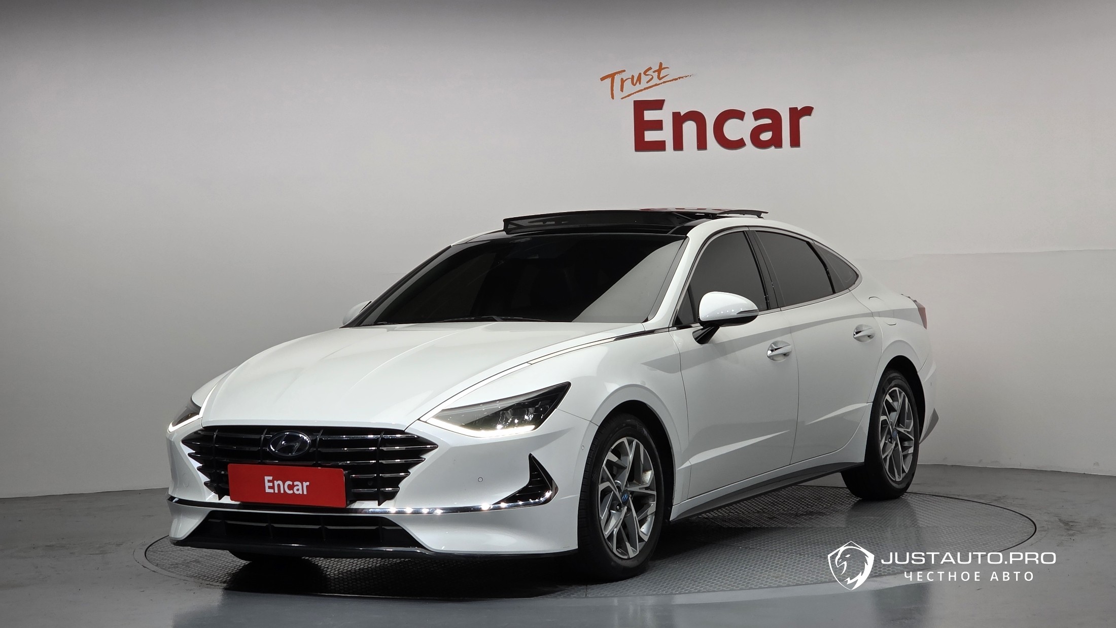 Автомобиль Hyundai Sonata