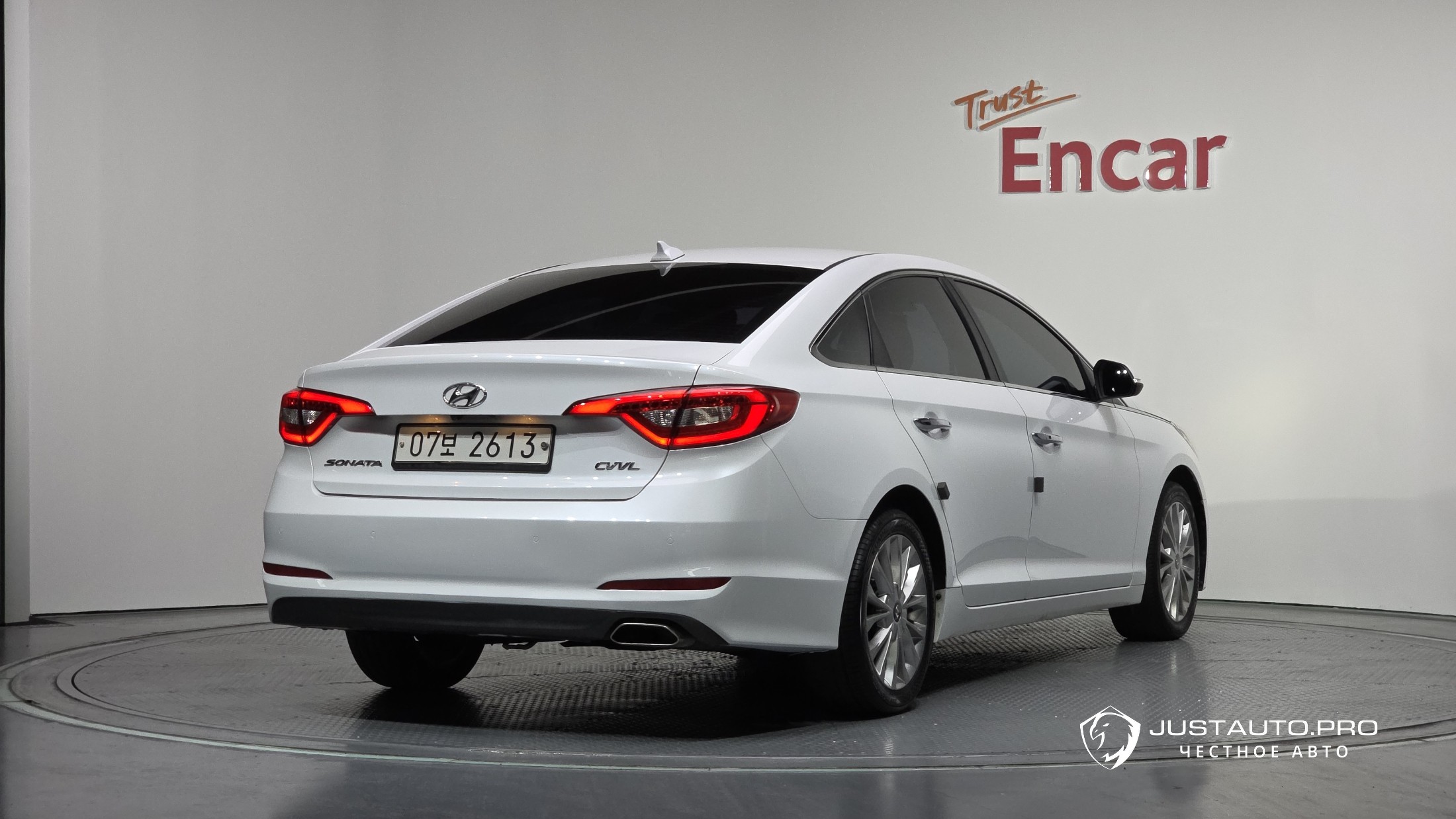 Автомобиль Hyundai Sonata