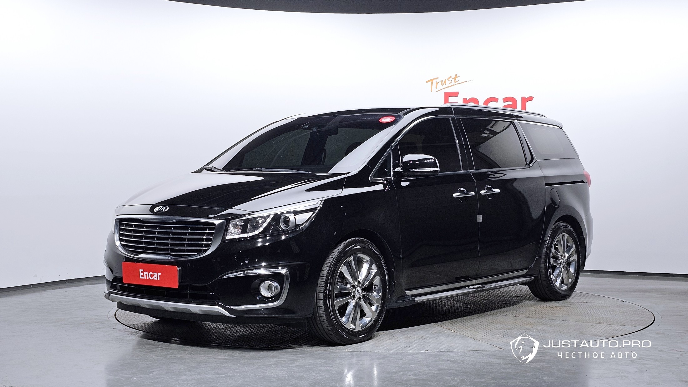 Автомобиль Kia Canival