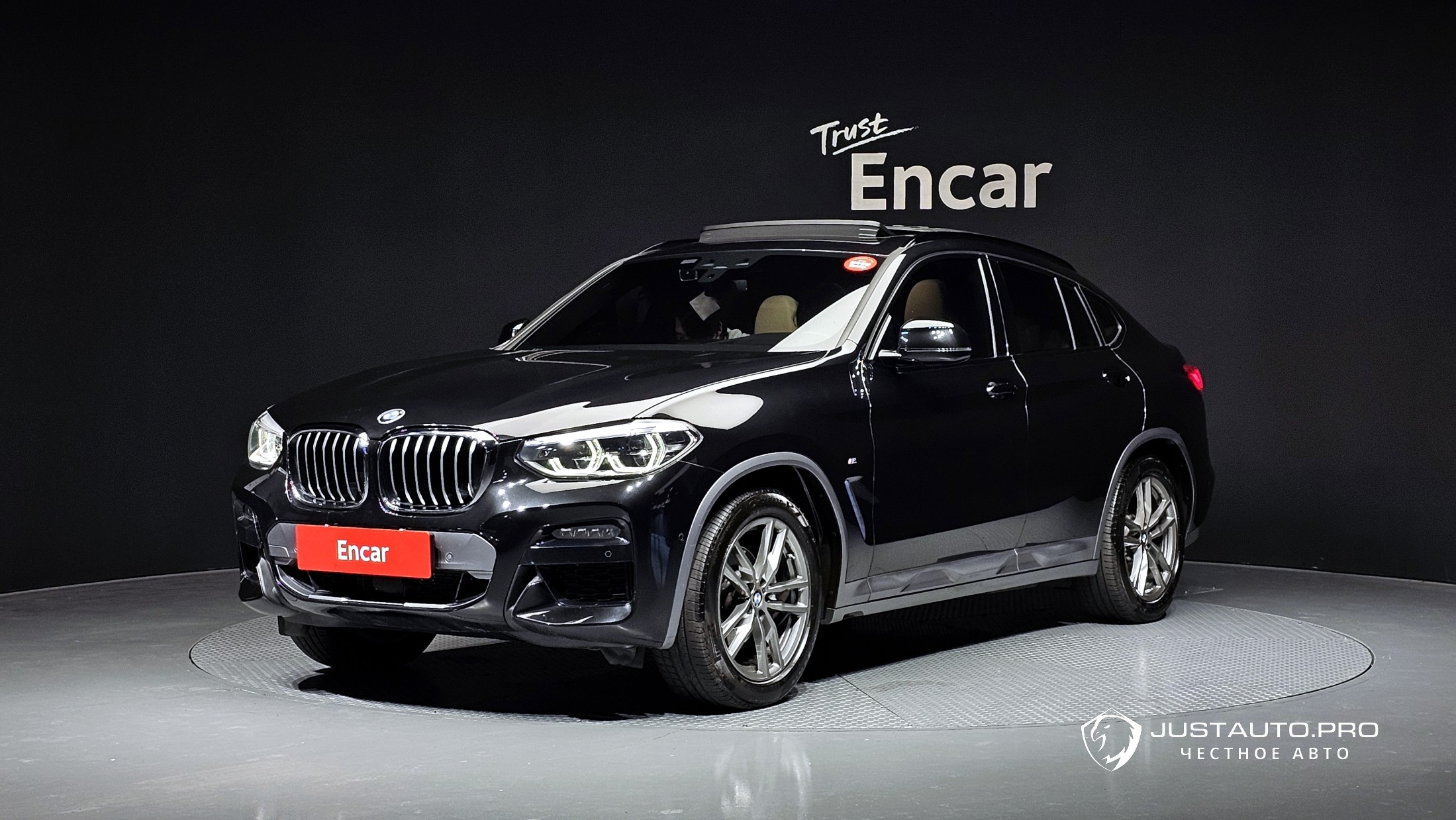 Автомобиль BMW X4
