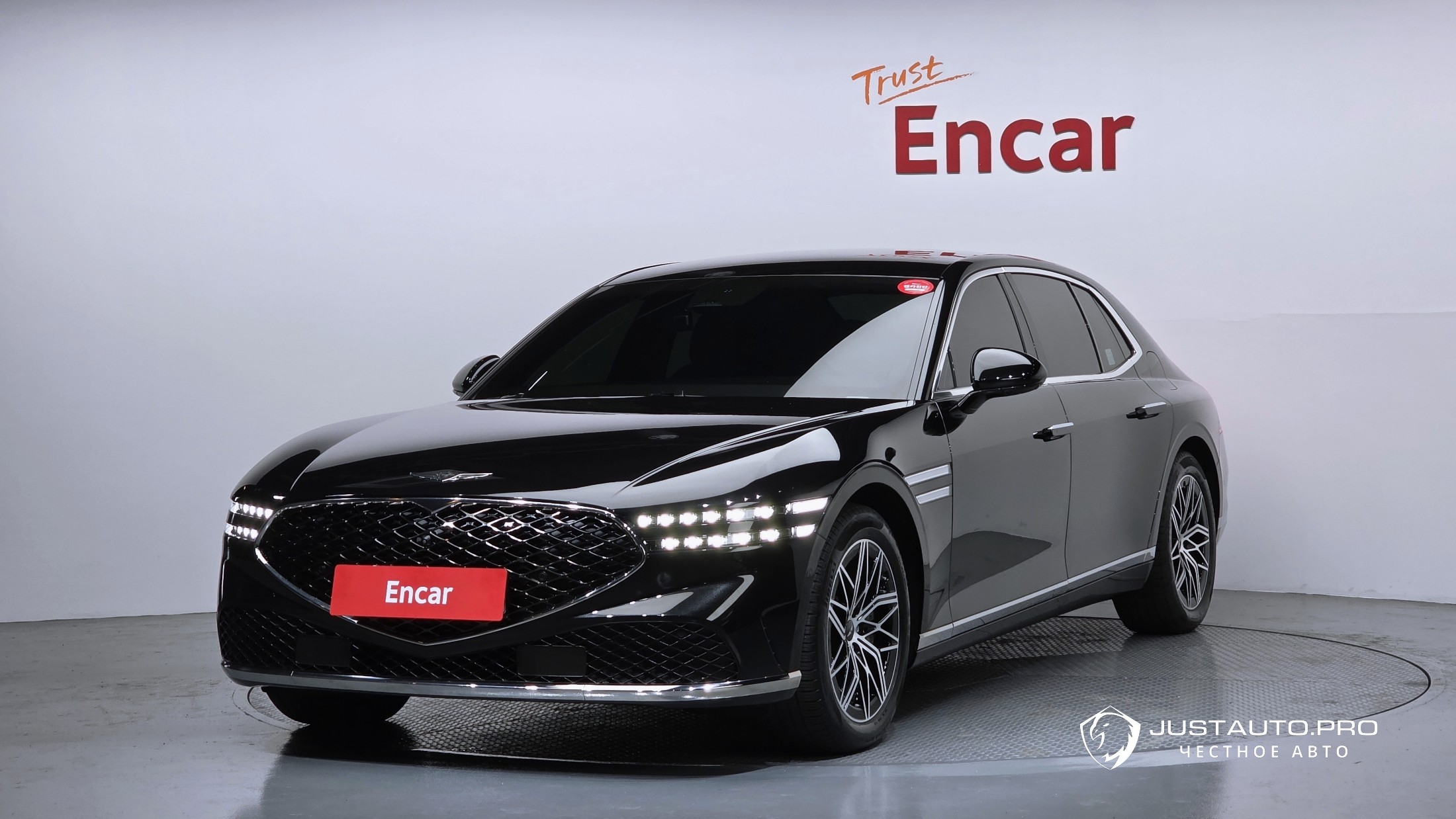 Автомобиль Genesis G90