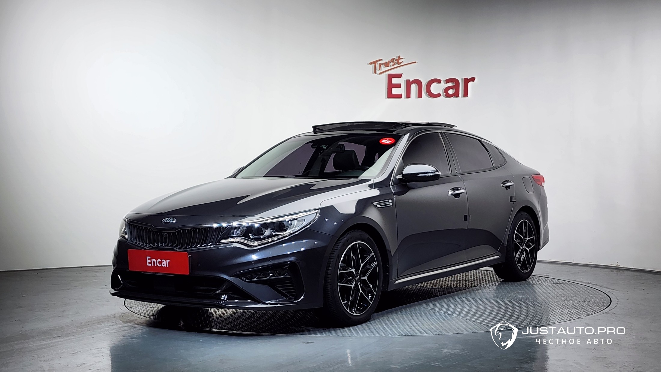 Автомобиль Kia K5