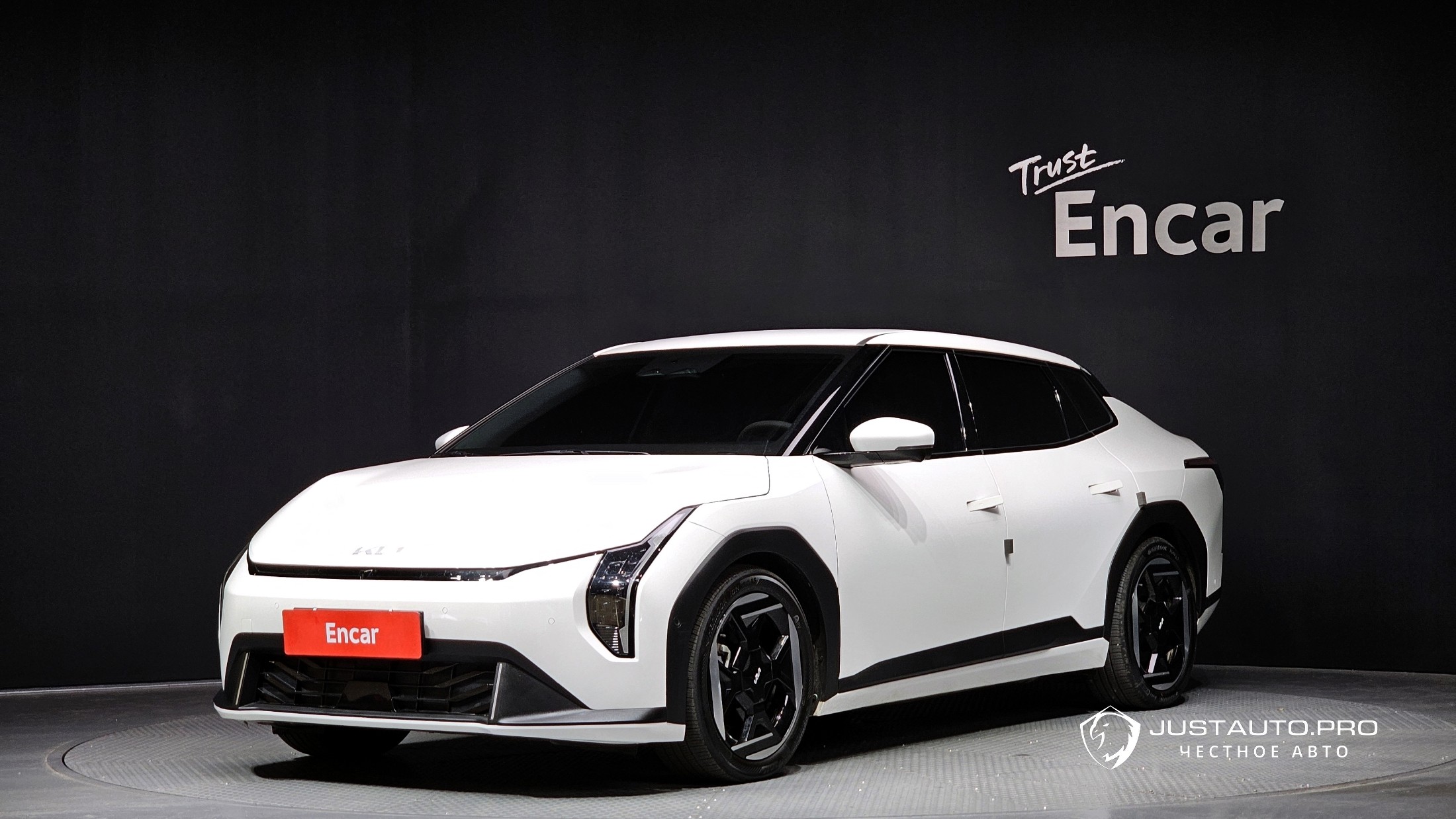 Автомобиль Kia EV4