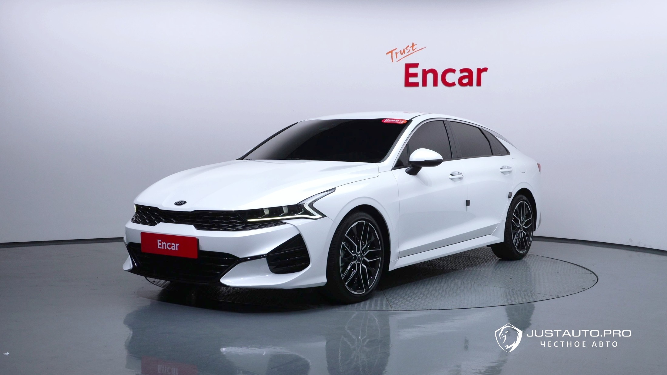 Автомобиль Kia K5