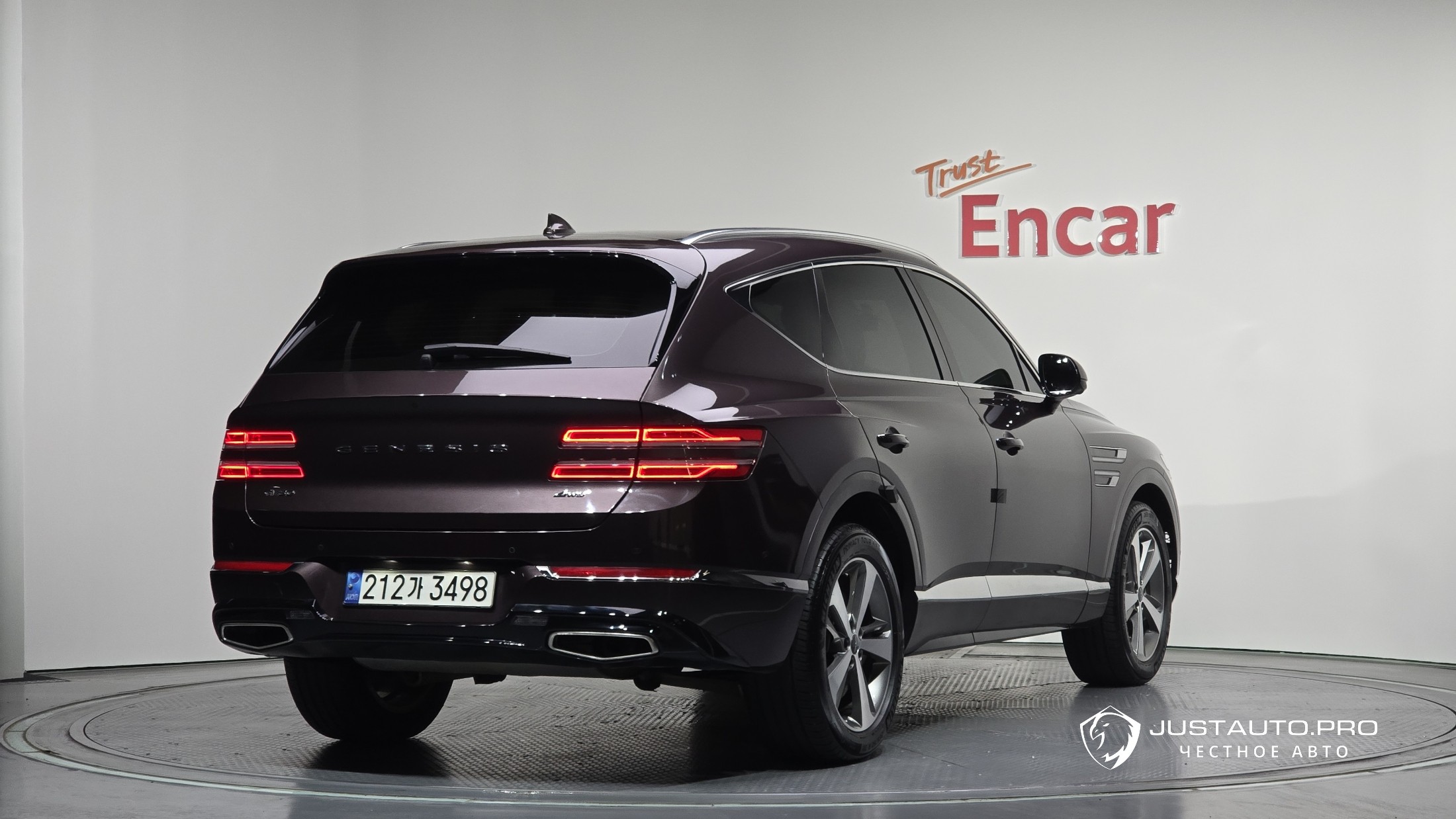 Автомобиль Genesis GV80