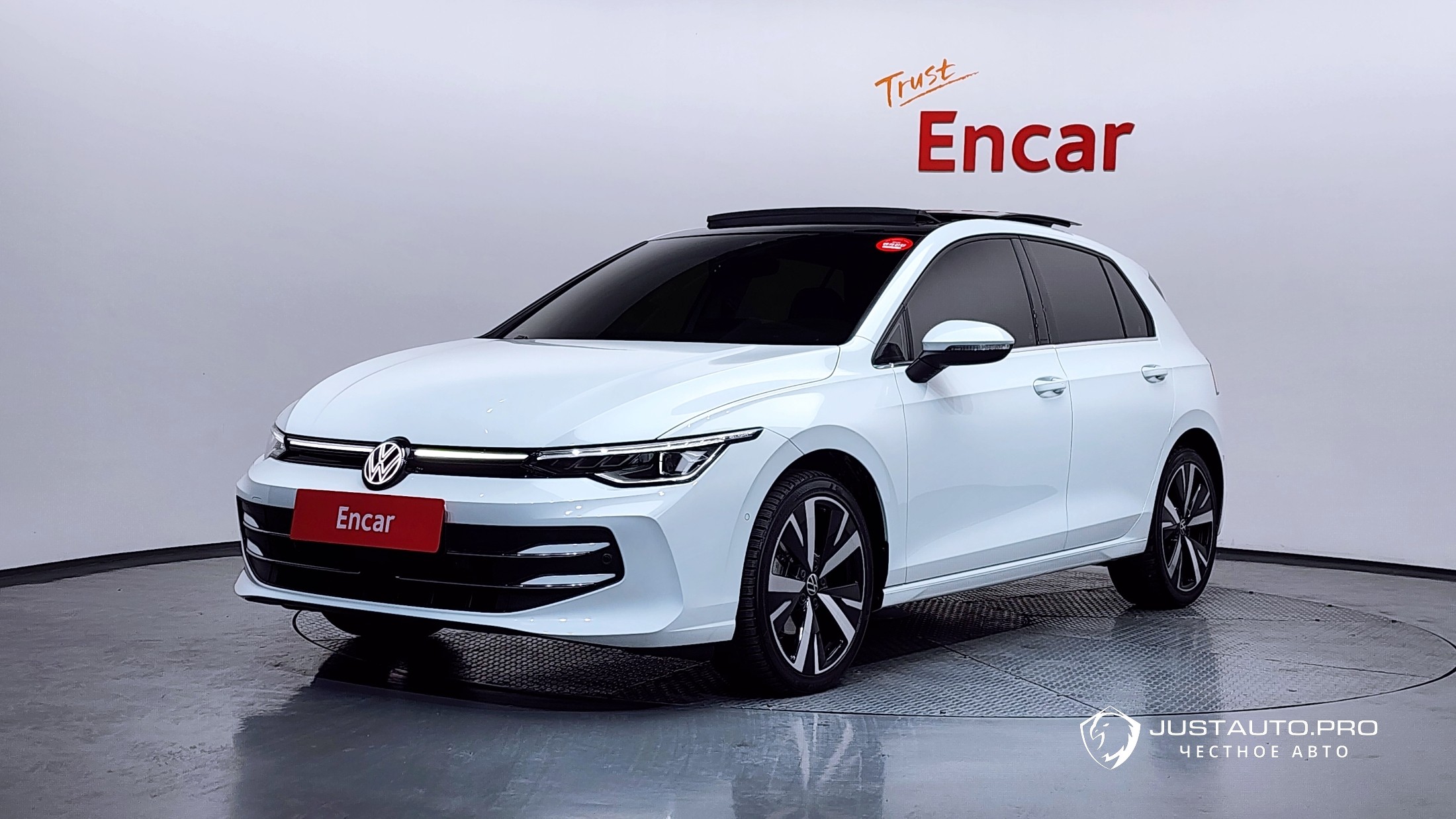 Автомобиль Volkswagen Golf