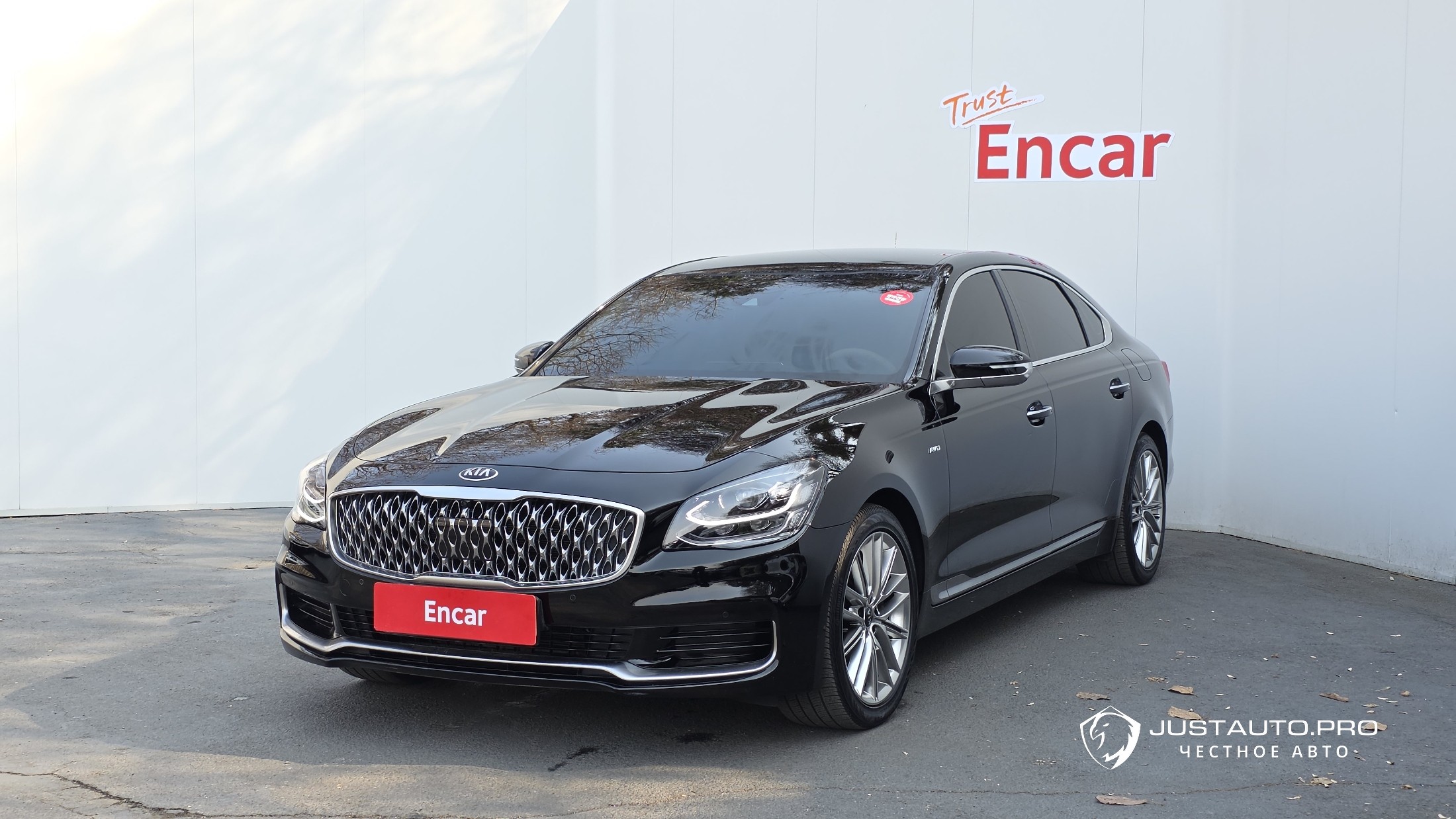 Автомобиль Kia K9