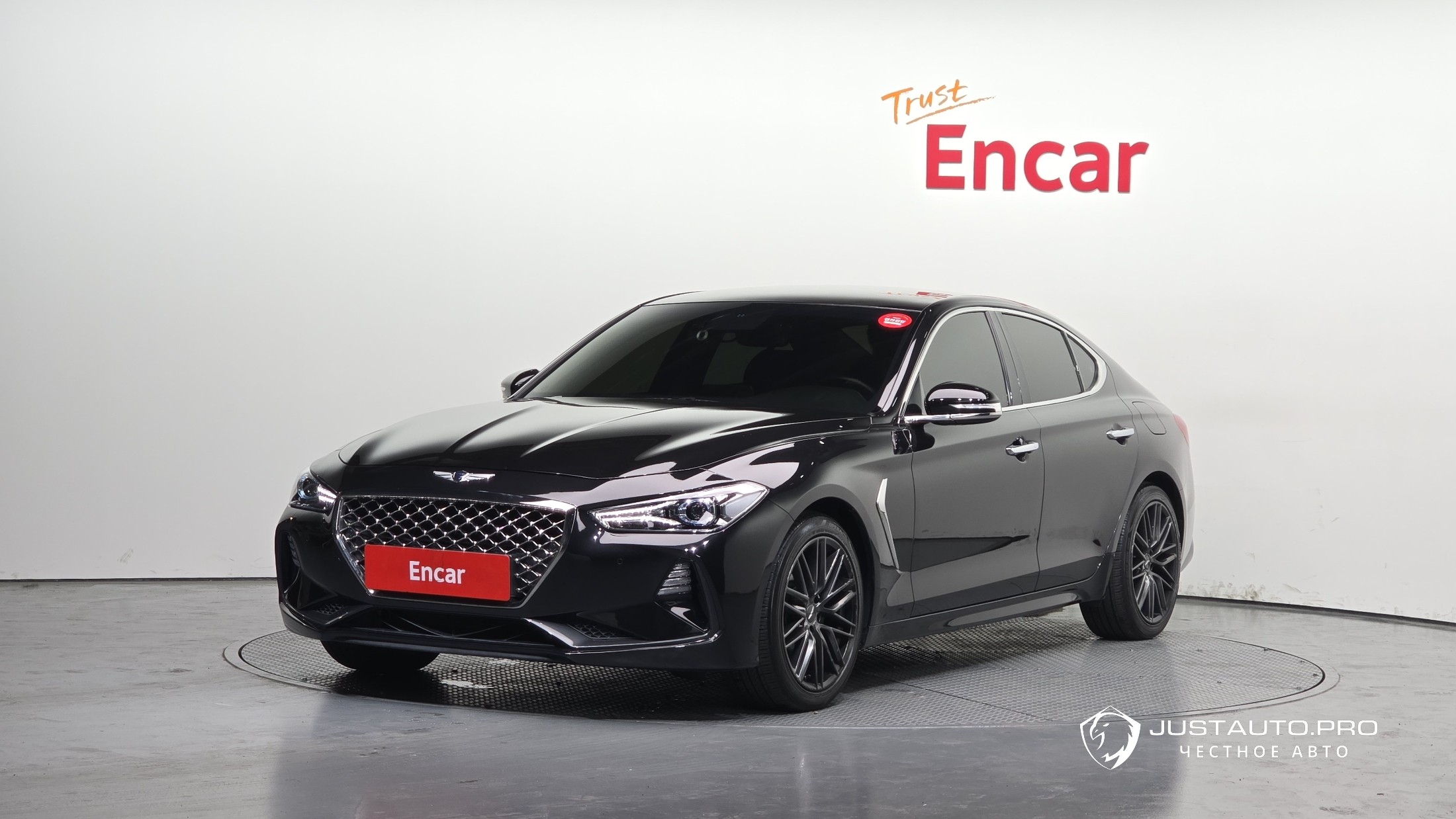 Автомобиль Genesis G70