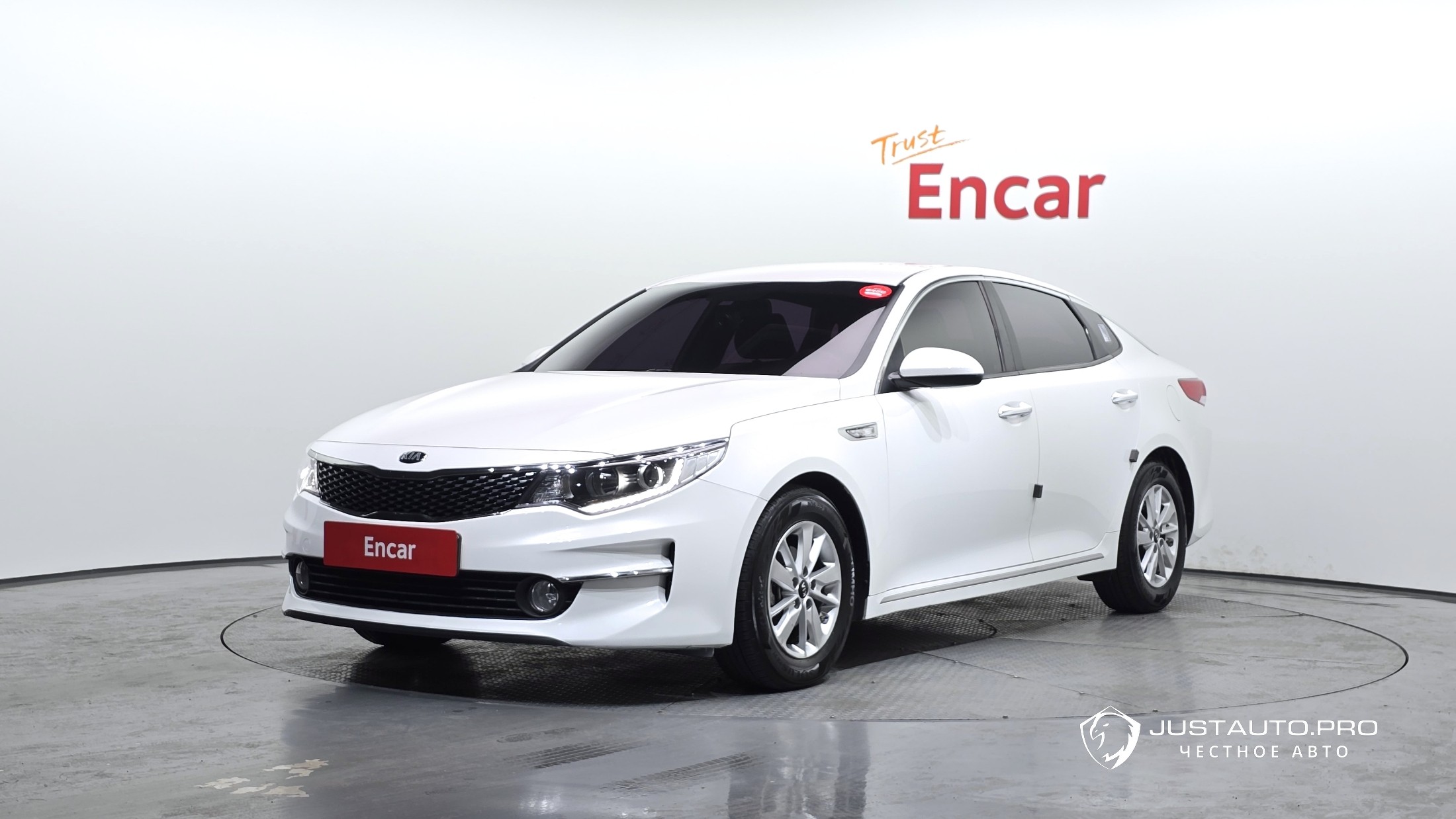 Автомобиль Kia K5