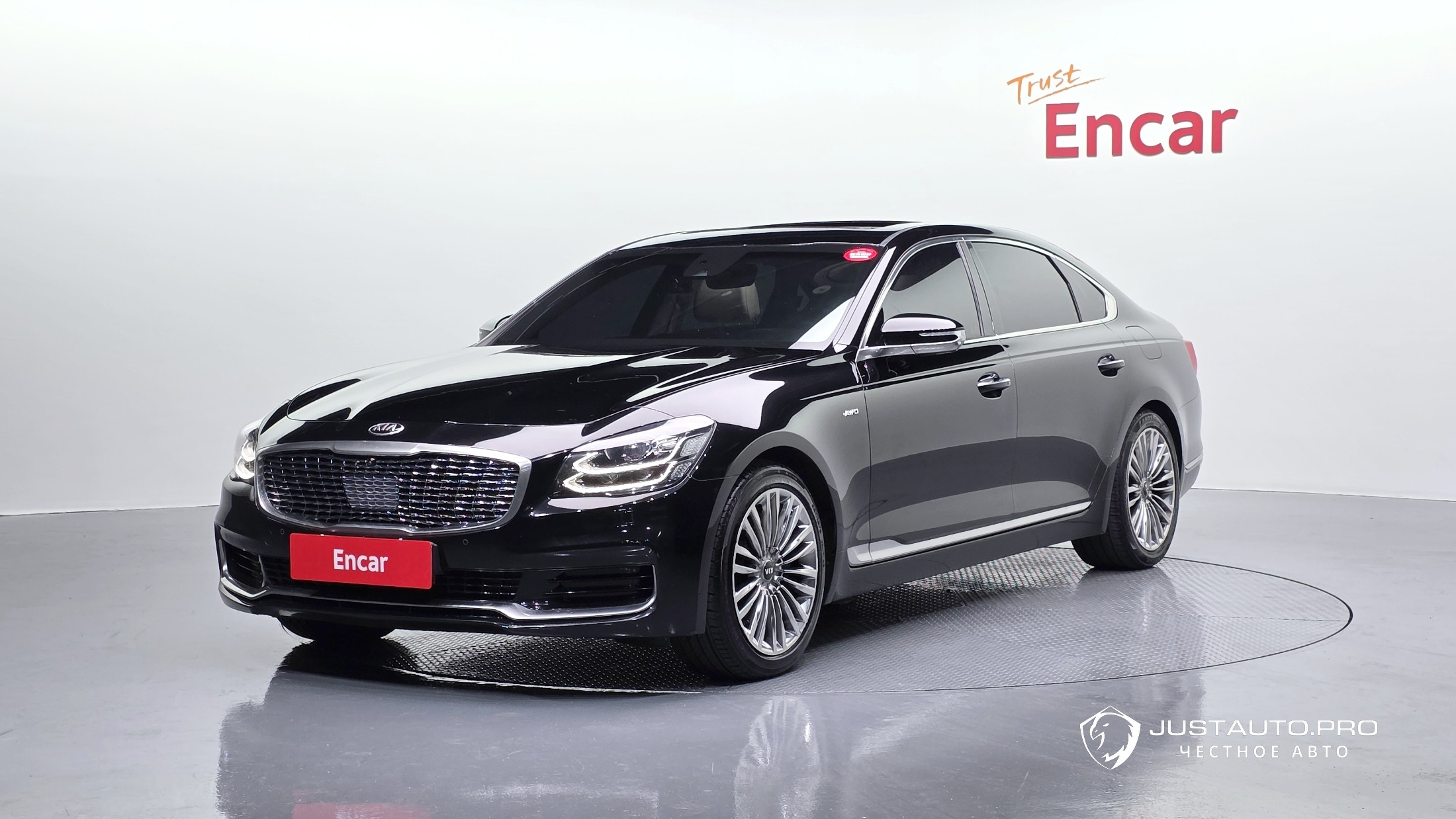 Автомобиль Kia K9