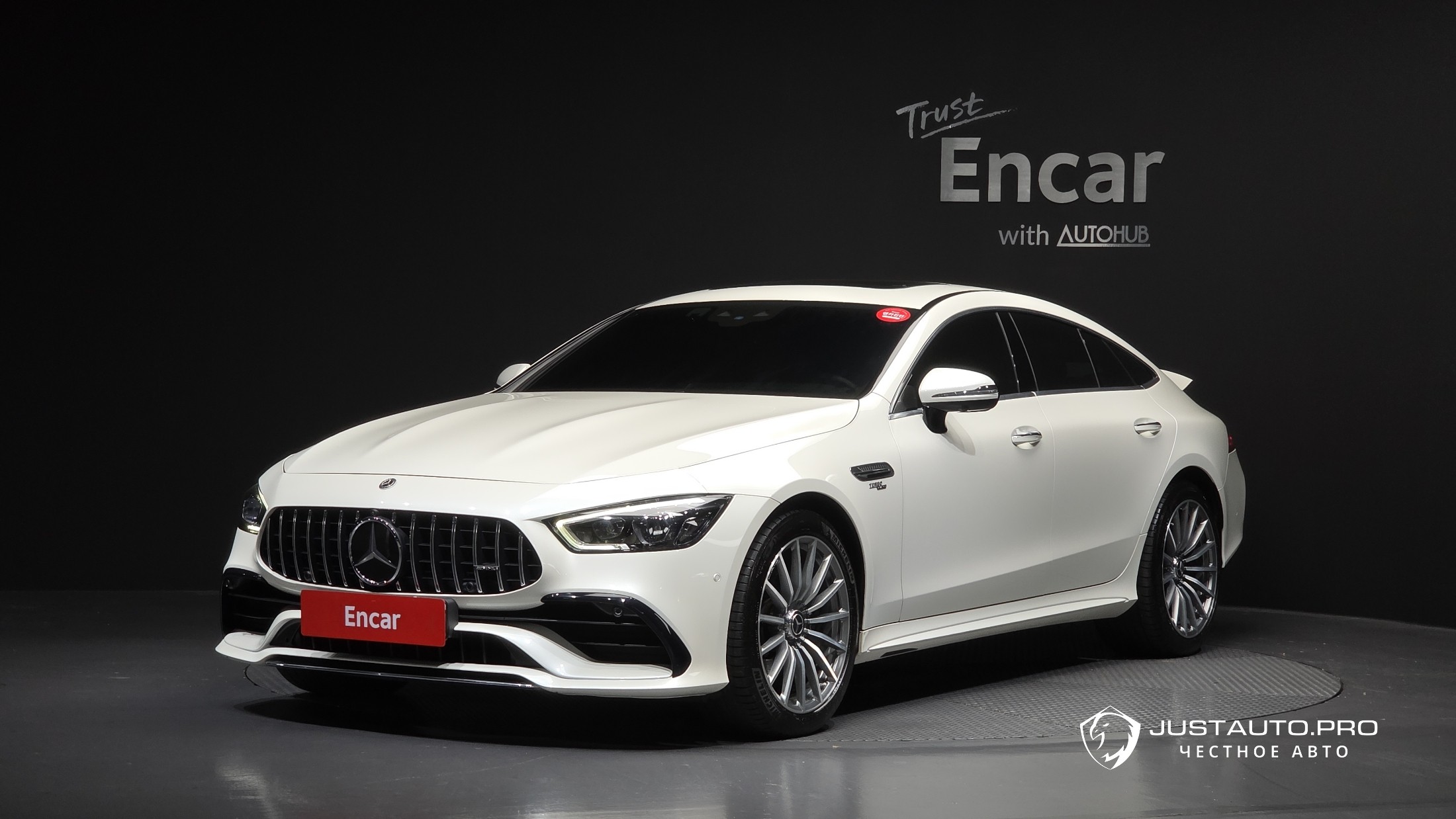 Автомобиль Mercedes-Benz AMG GT