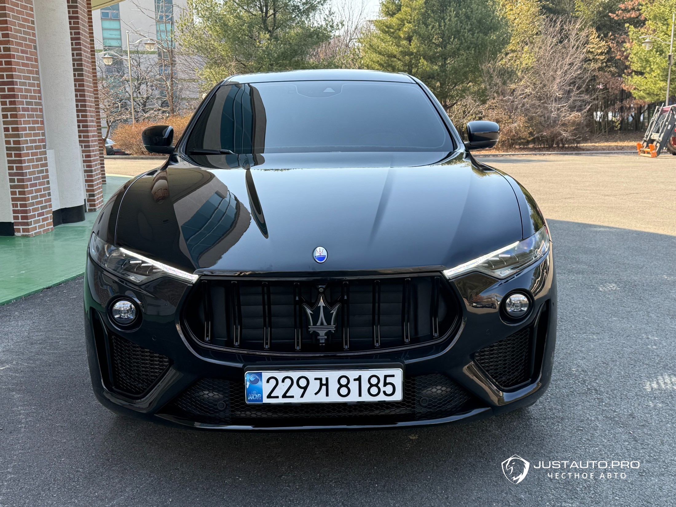 Автомобиль Maserati Levante