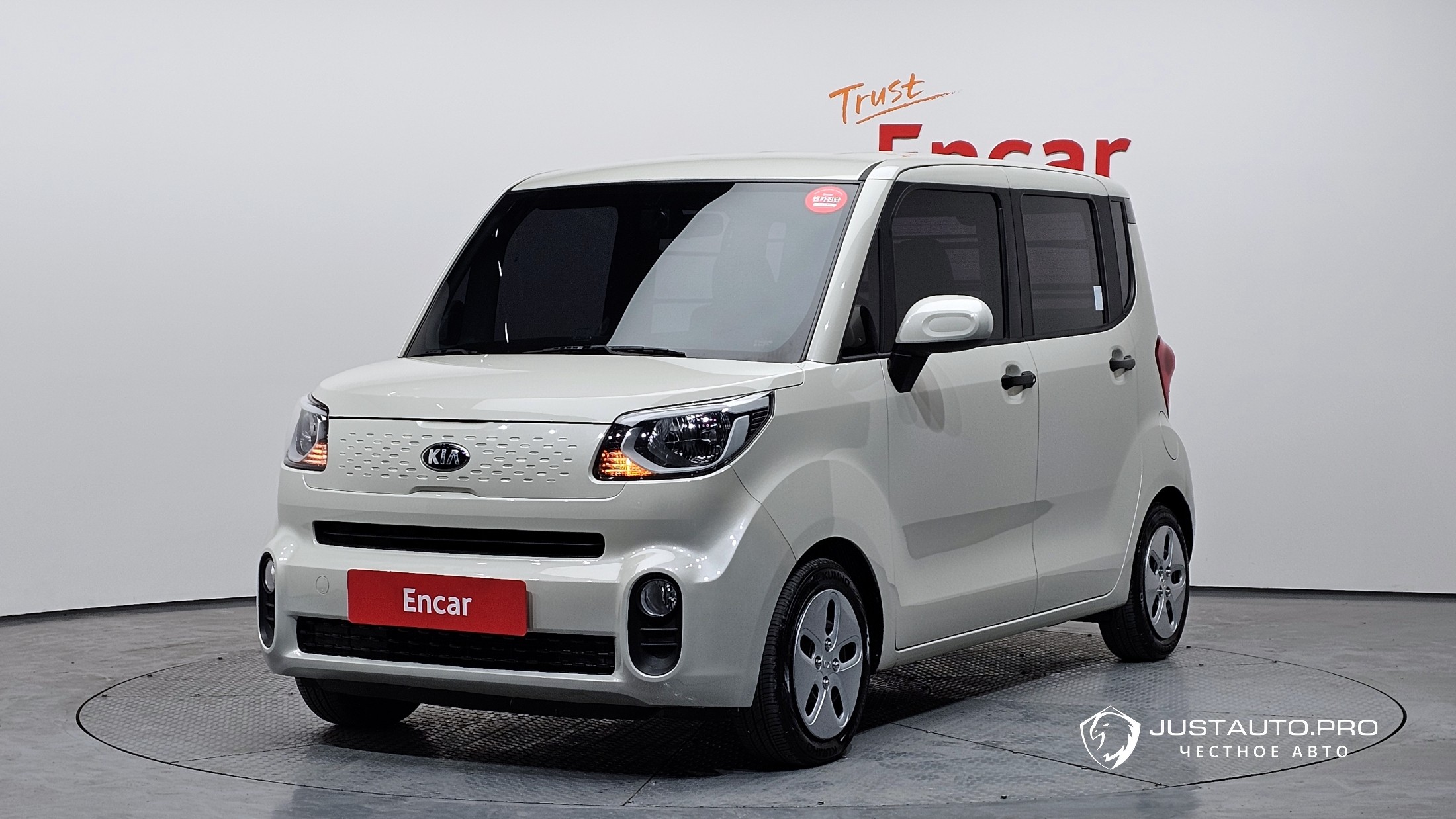 Автомобиль Kia RAY