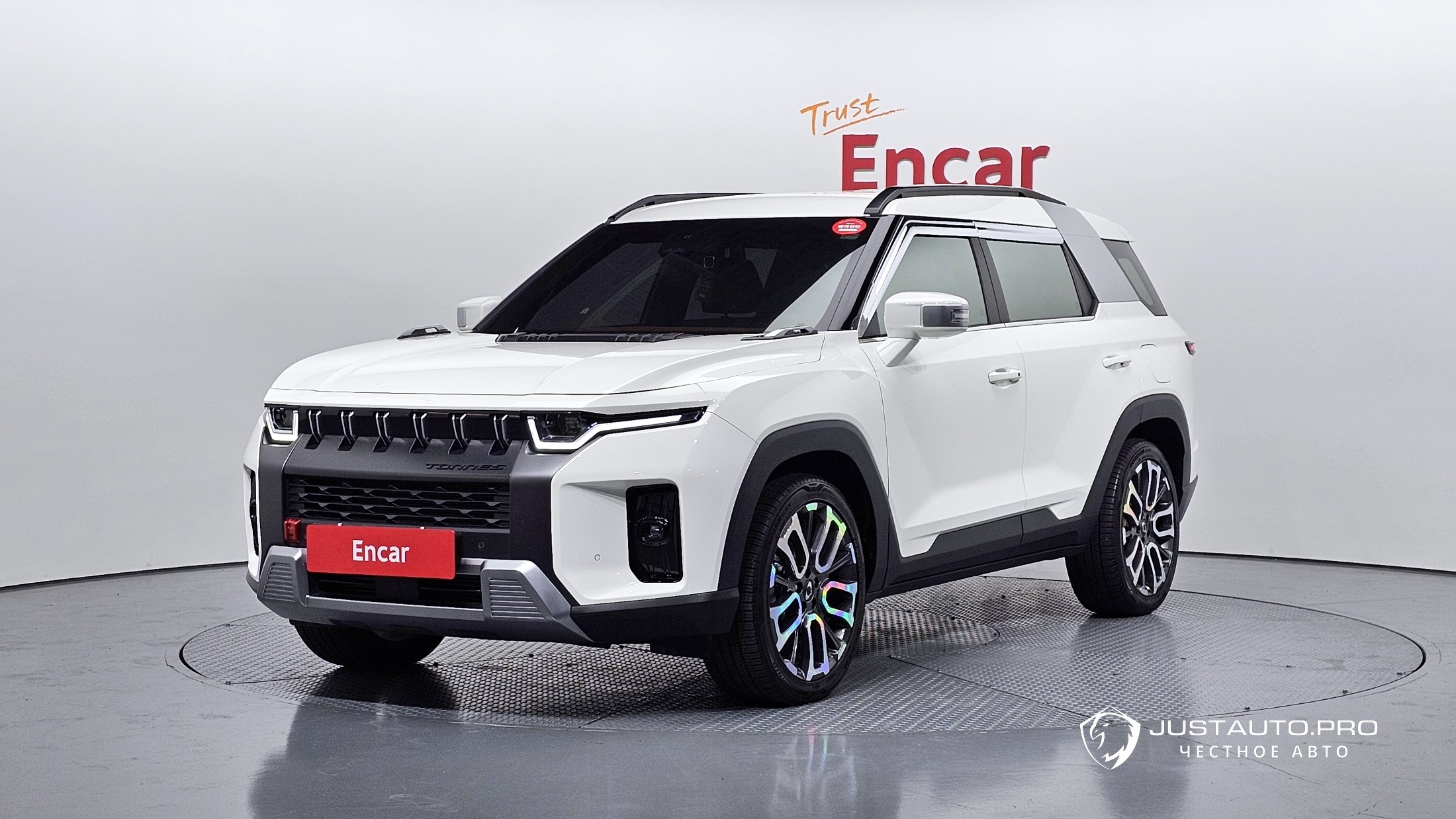 Автомобиль KG_Mobility_Ssangyong Torres