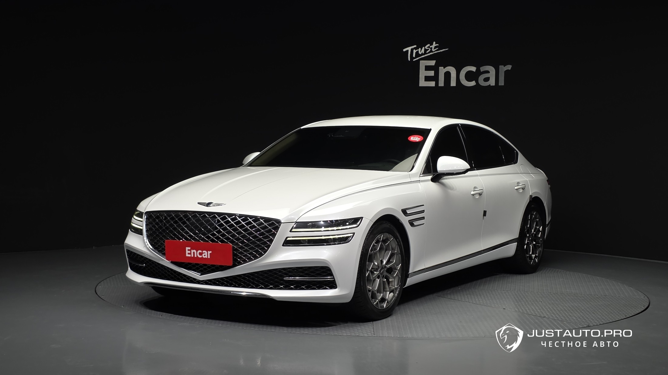 Автомобиль Genesis G80