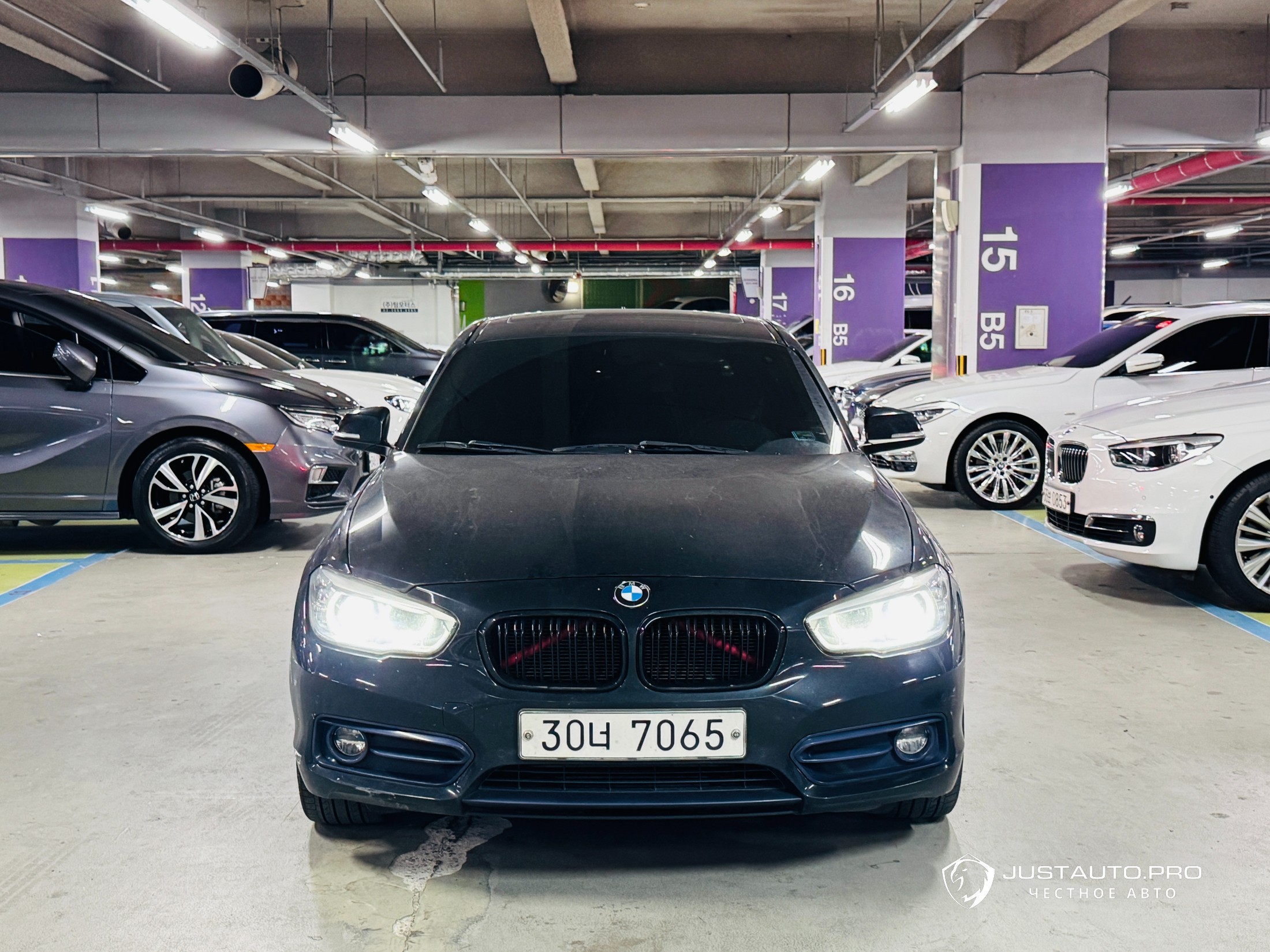 Автомобиль BMW 1-Series