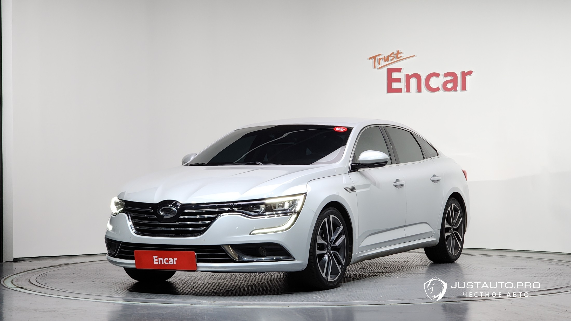 Автомобиль Renault-KoreaSamsung SM6