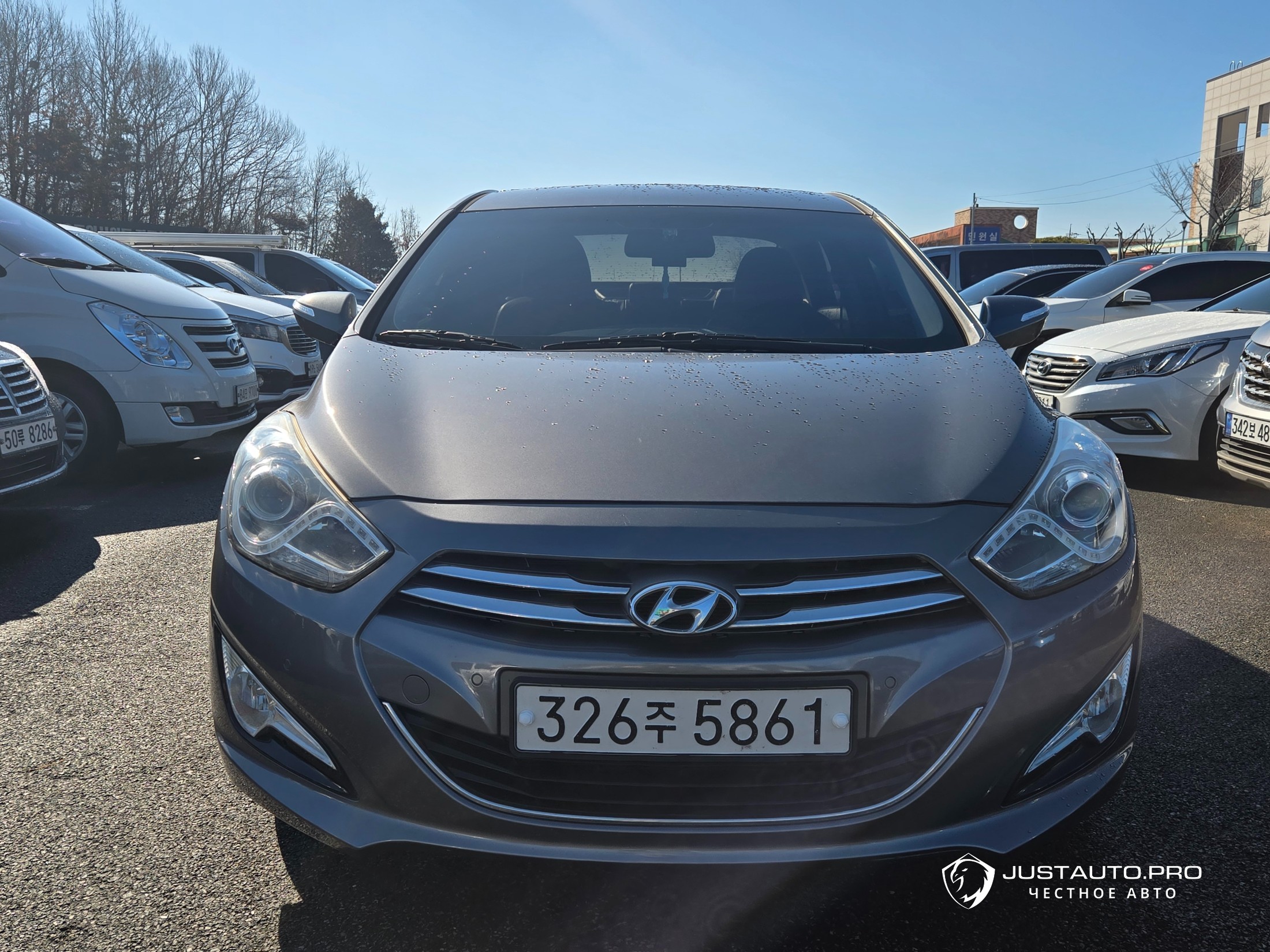 Автомобиль Hyundai i40