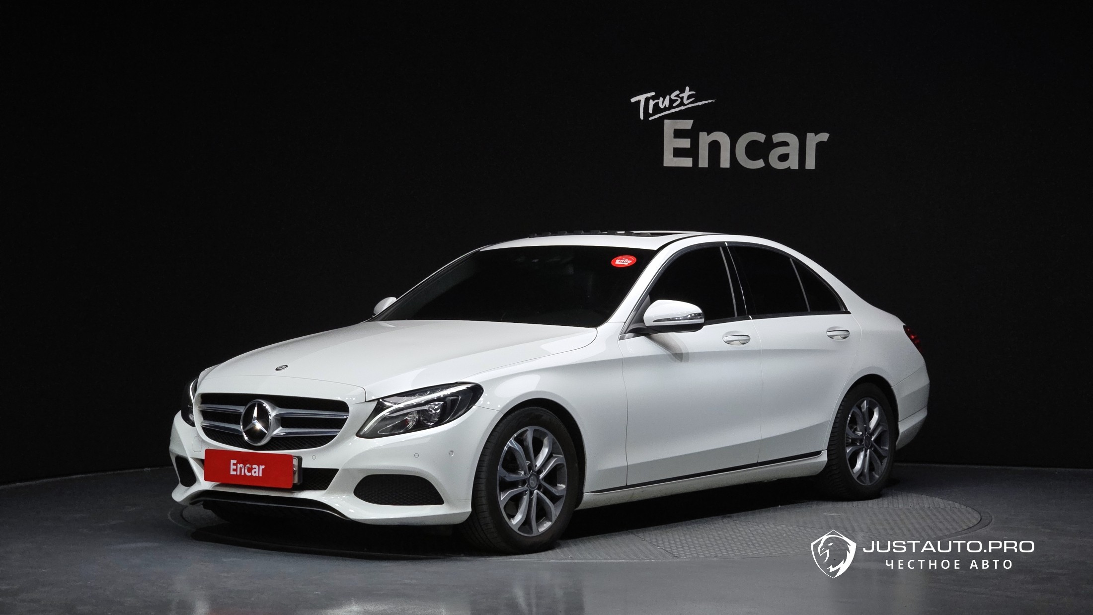 Автомобиль Mercedes-Benz C-Class