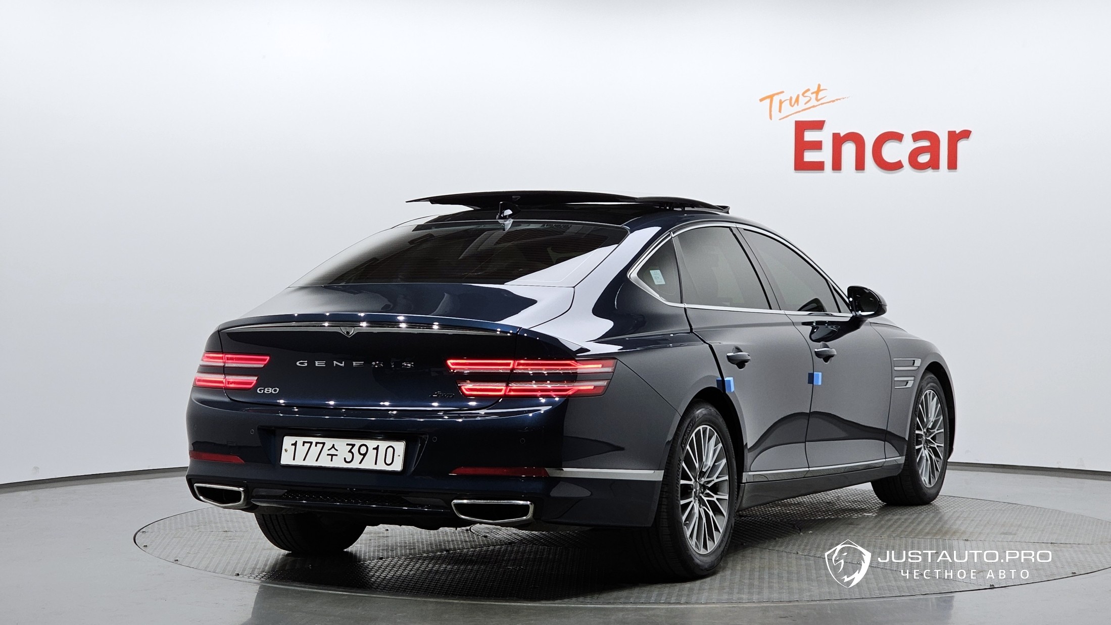 Автомобиль Genesis G80