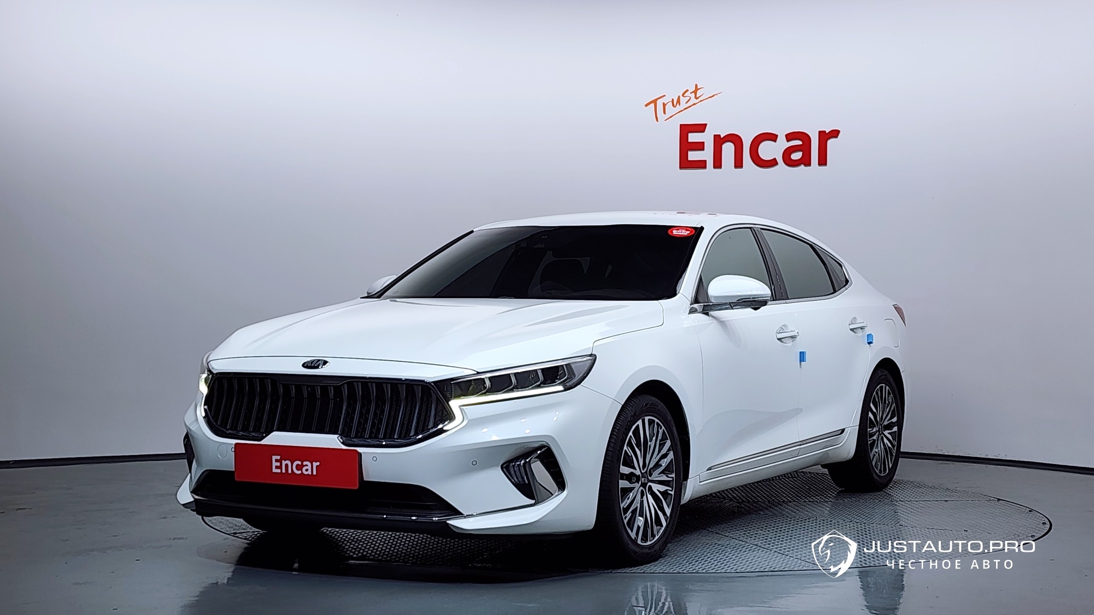 Автомобиль Kia K7