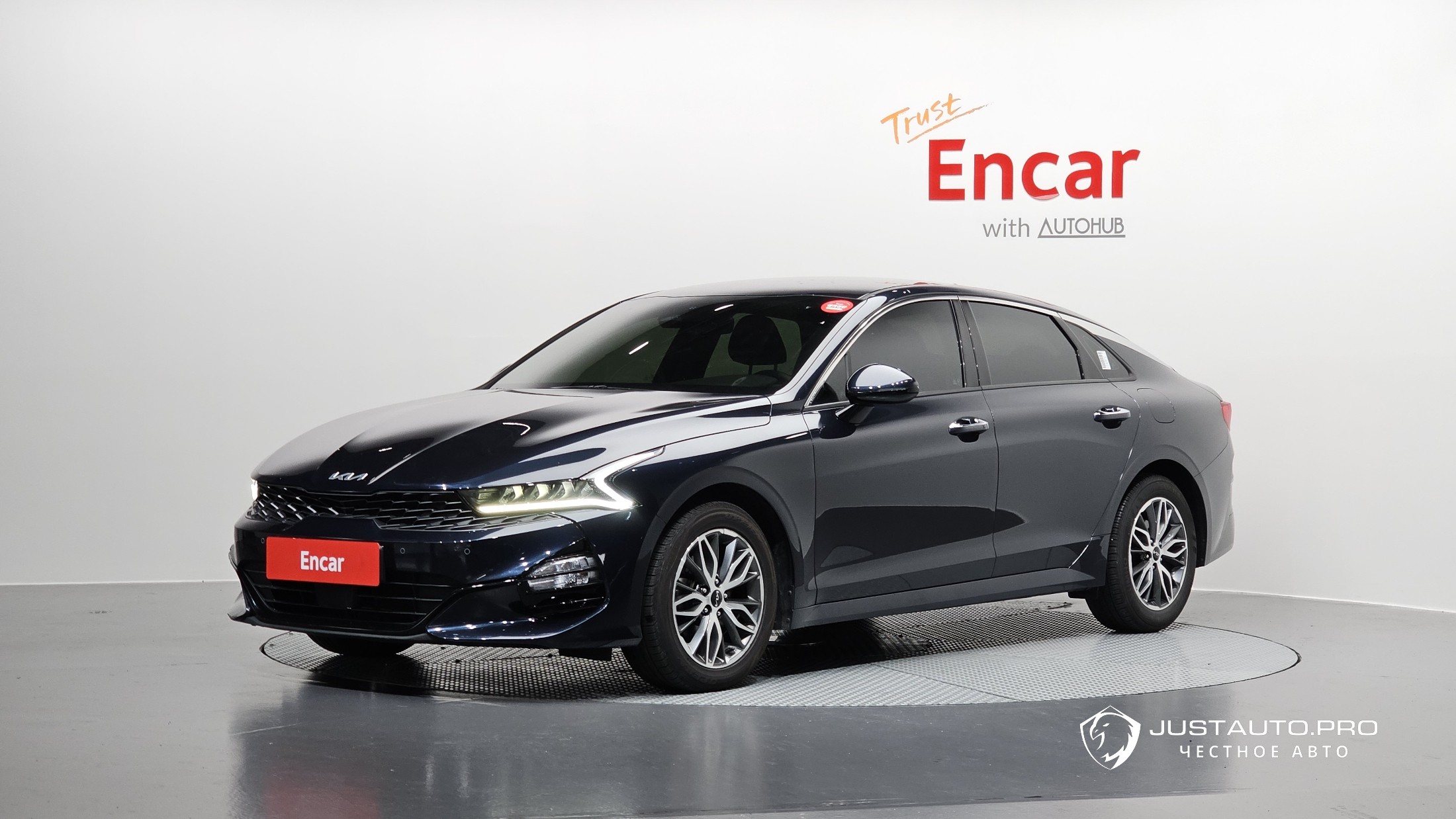 Автомобиль Kia K5