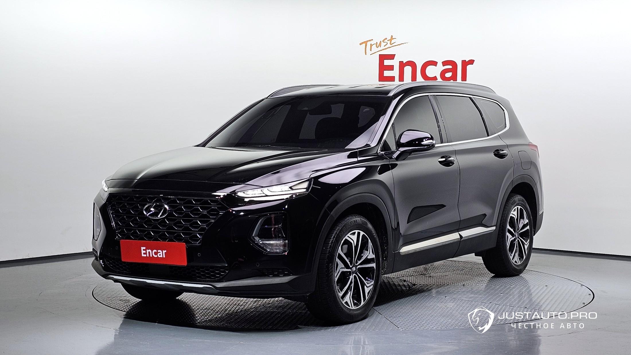 Автомобиль Hyundai Santafe