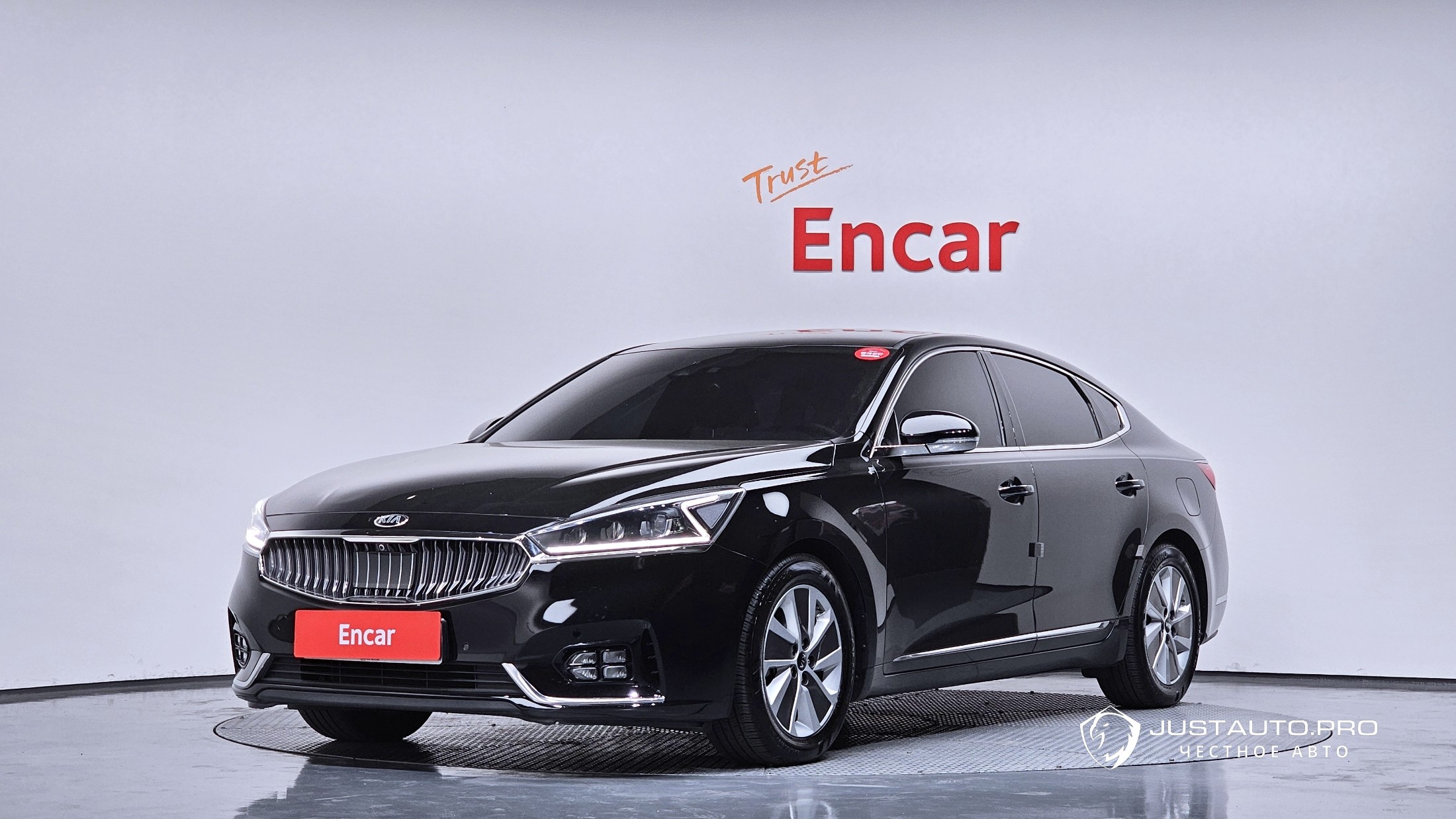 Автомобиль Kia K7